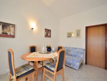 Appartement Denise: Aan Zee in Medulin, Istrië - thumbnail 6