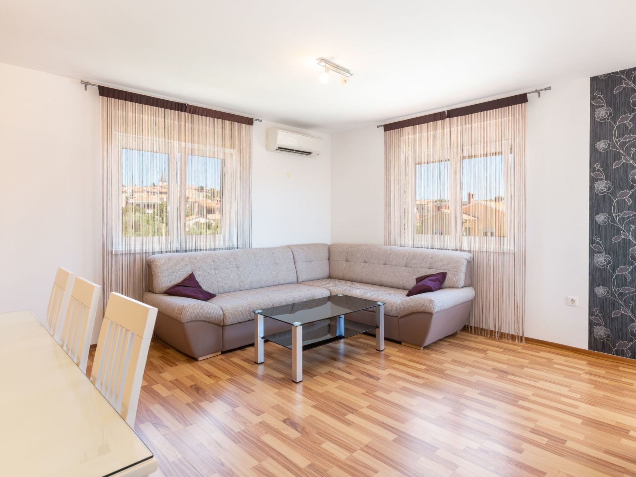 Photo of "Dragan 2" mit Balkon