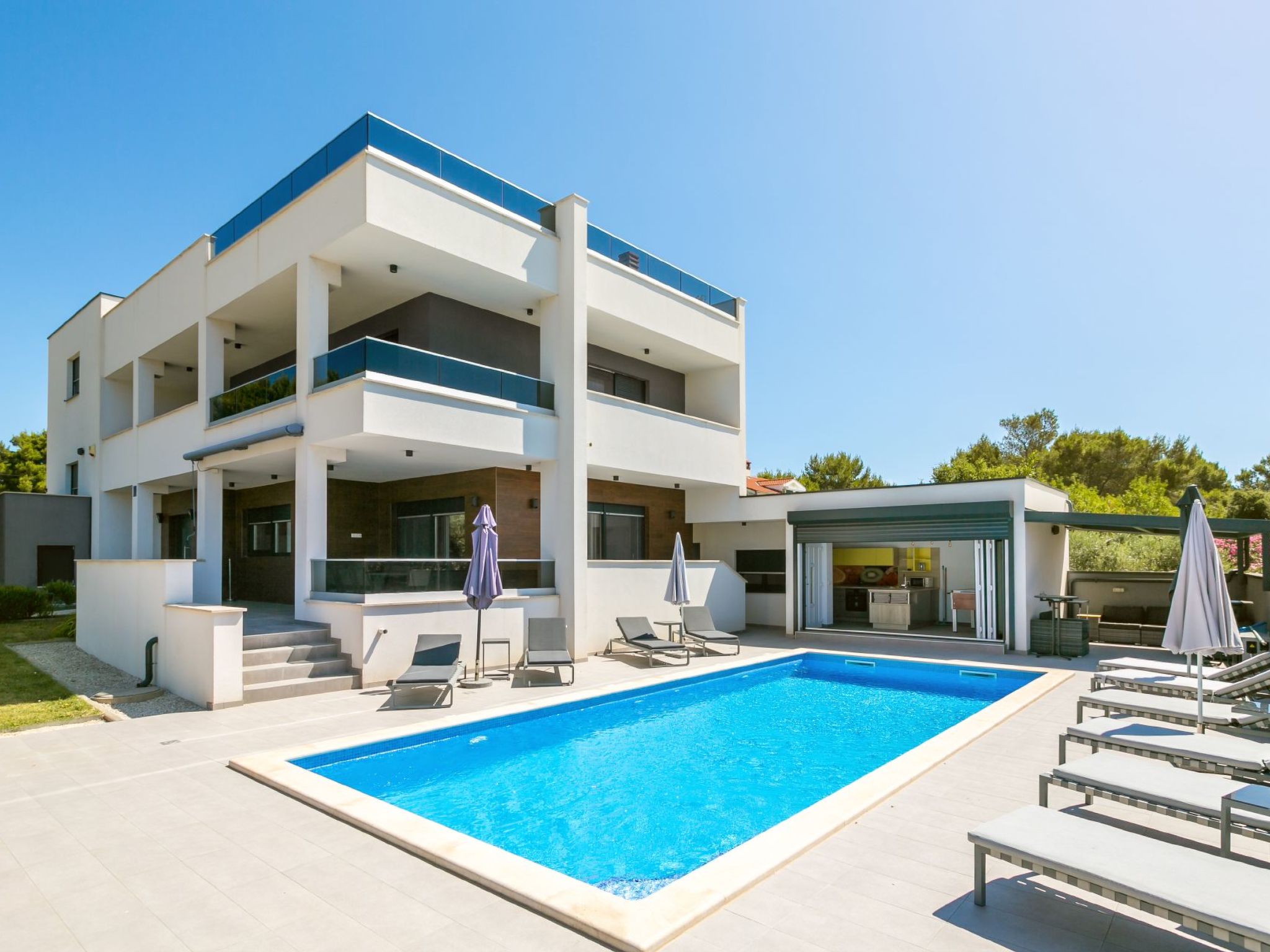 Vakantiehuis met privé zwembad in Medulin (Kroatië) voor 10 personen