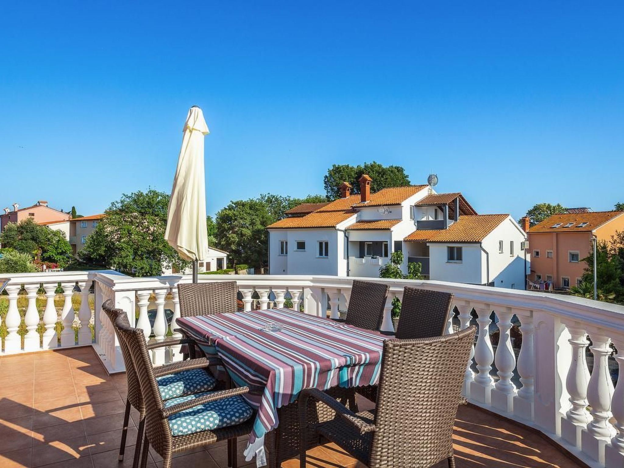 Wohnung in Medulin mit Grill, Garten und Terrasse-Image-tags.info