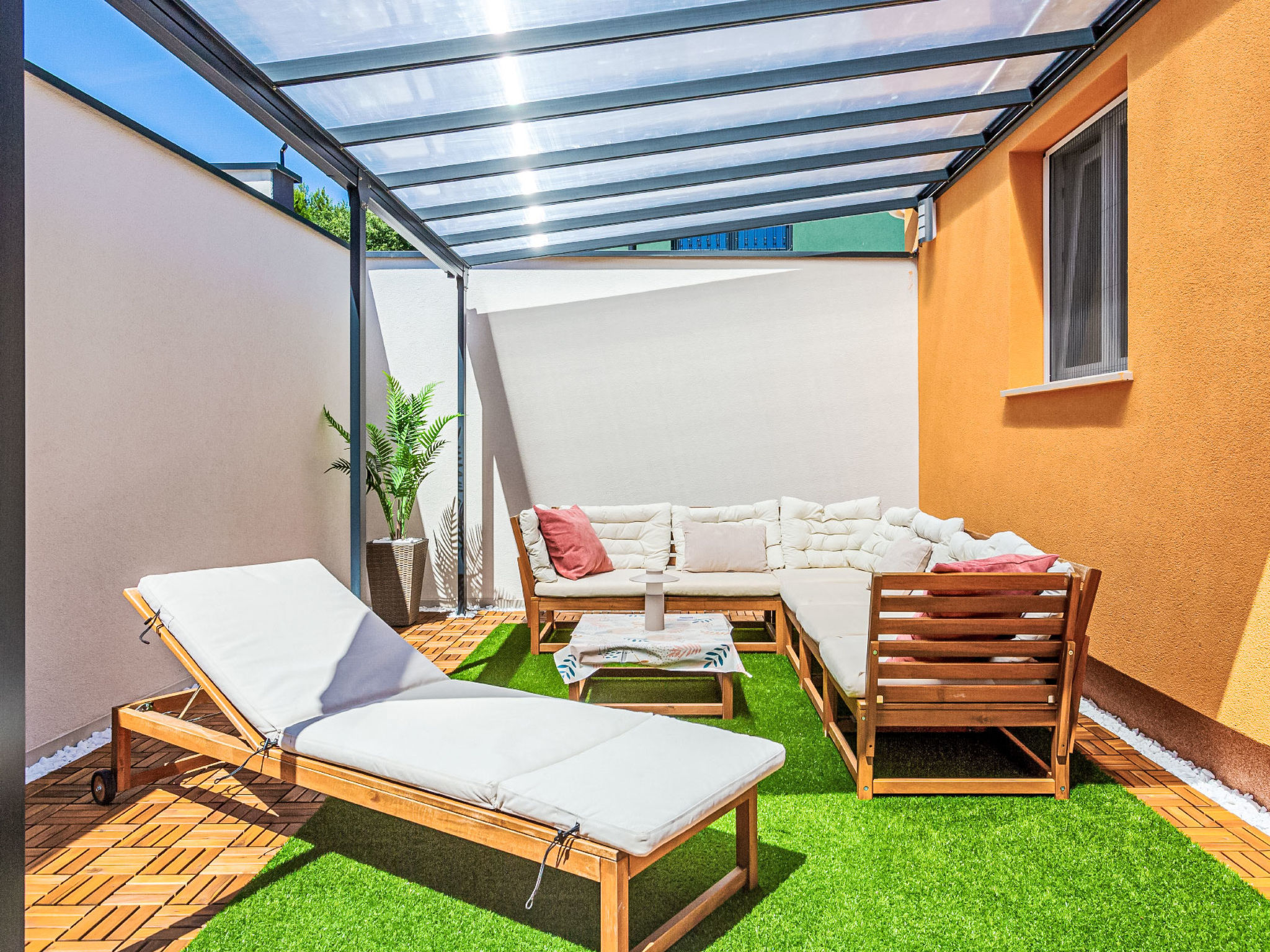 Photo of 2-Schlafzimmer-Wohnung mit gemeinsamem Schwimmbad