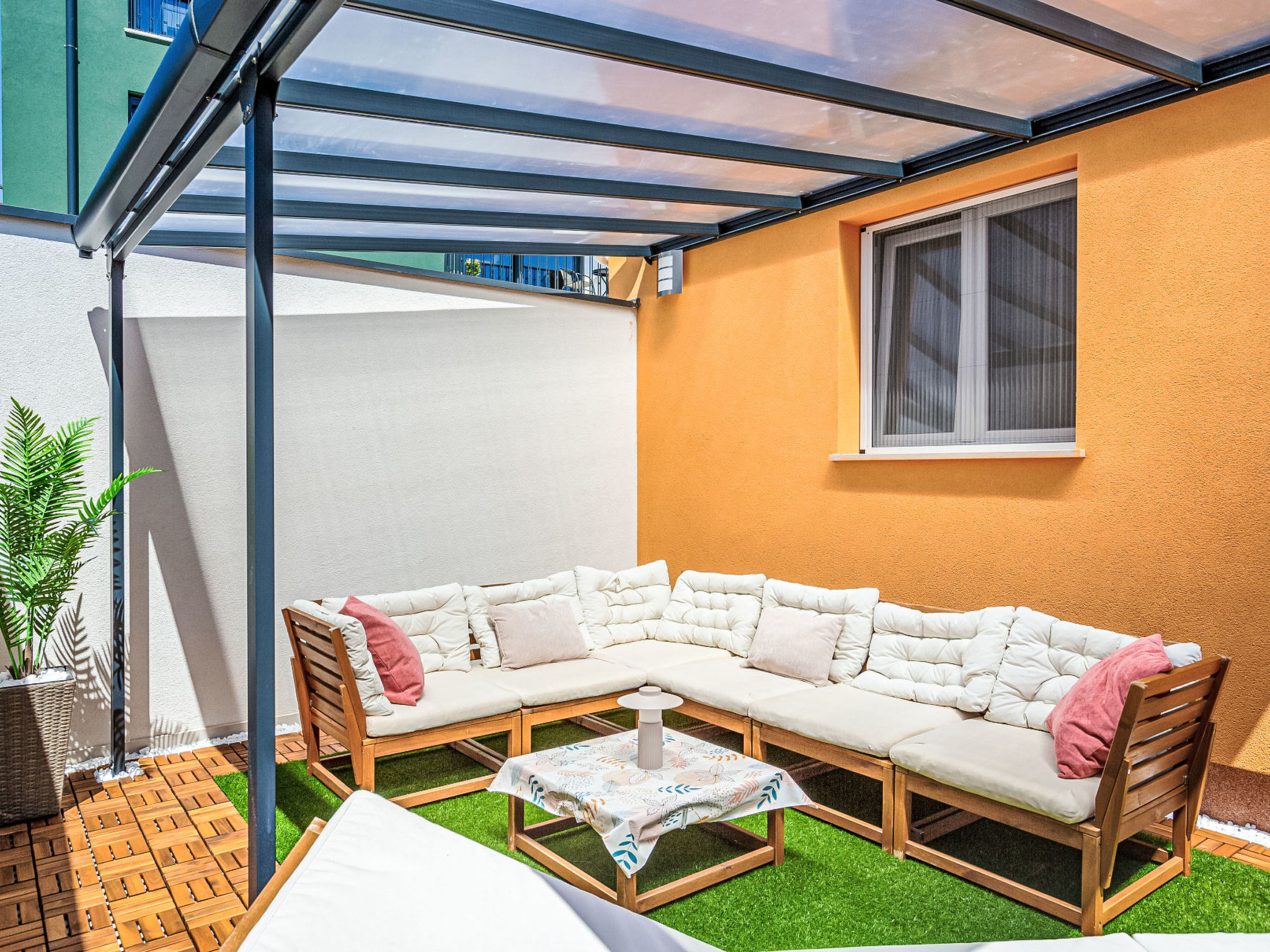 Photo of 2-Schlafzimmer-Wohnung mit gemeinsamem Schwimmbad