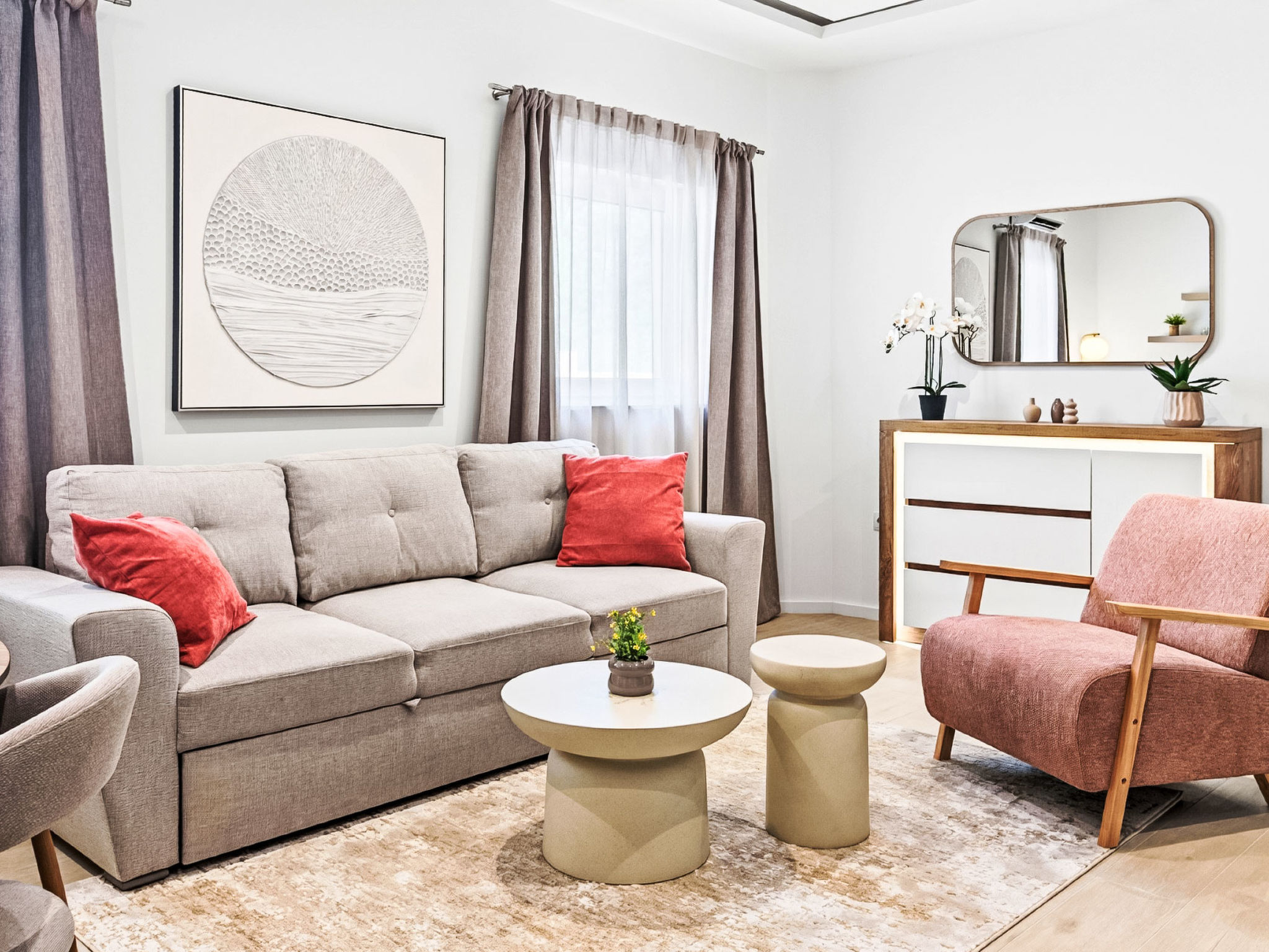 2-Schlafzimmer-Wohnung mit gemeinsamem Schwimmbad