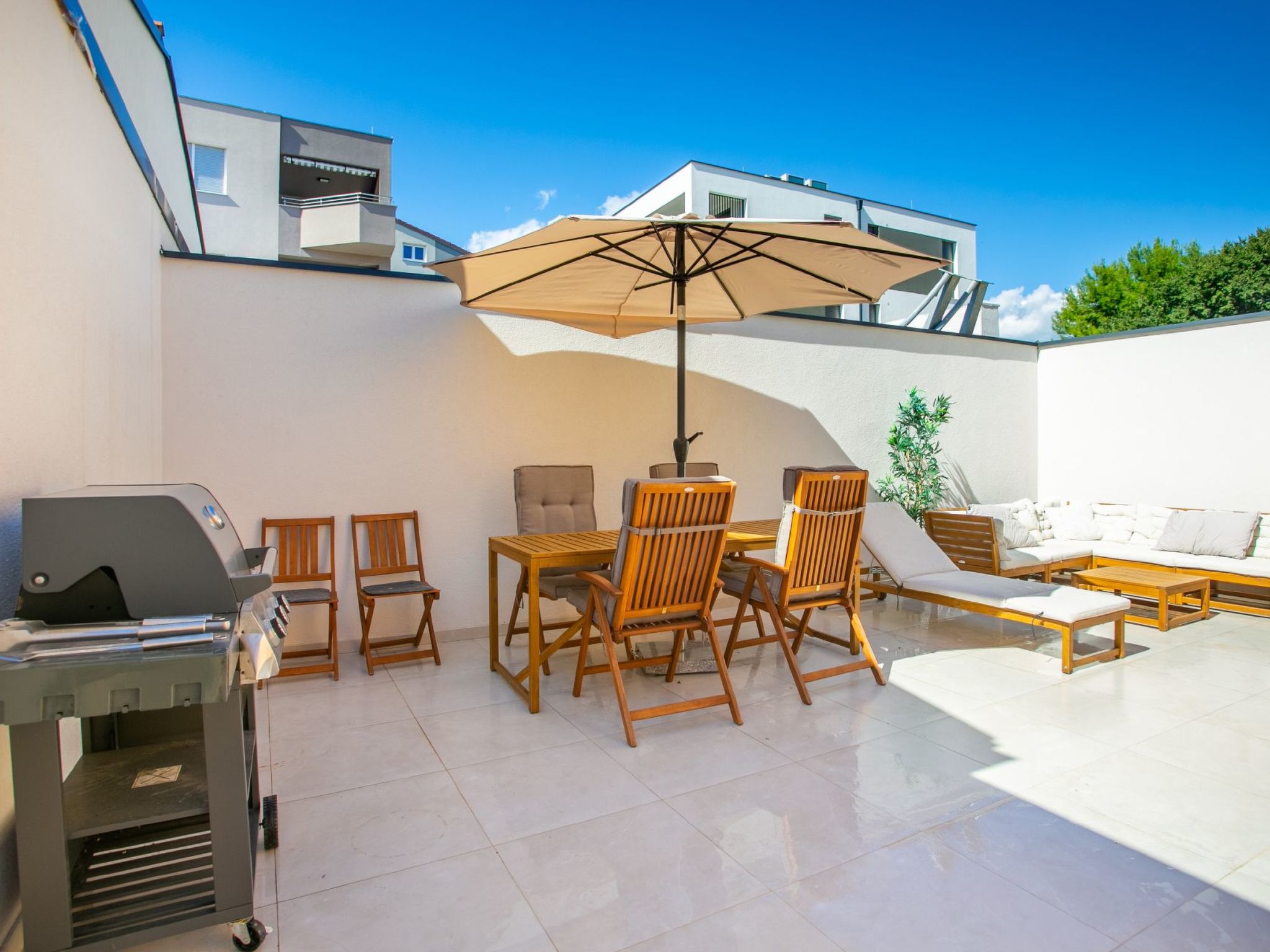 Photo of 2-Schlafzimmer-Wohnung mit gemeinsamem Schwimmbad