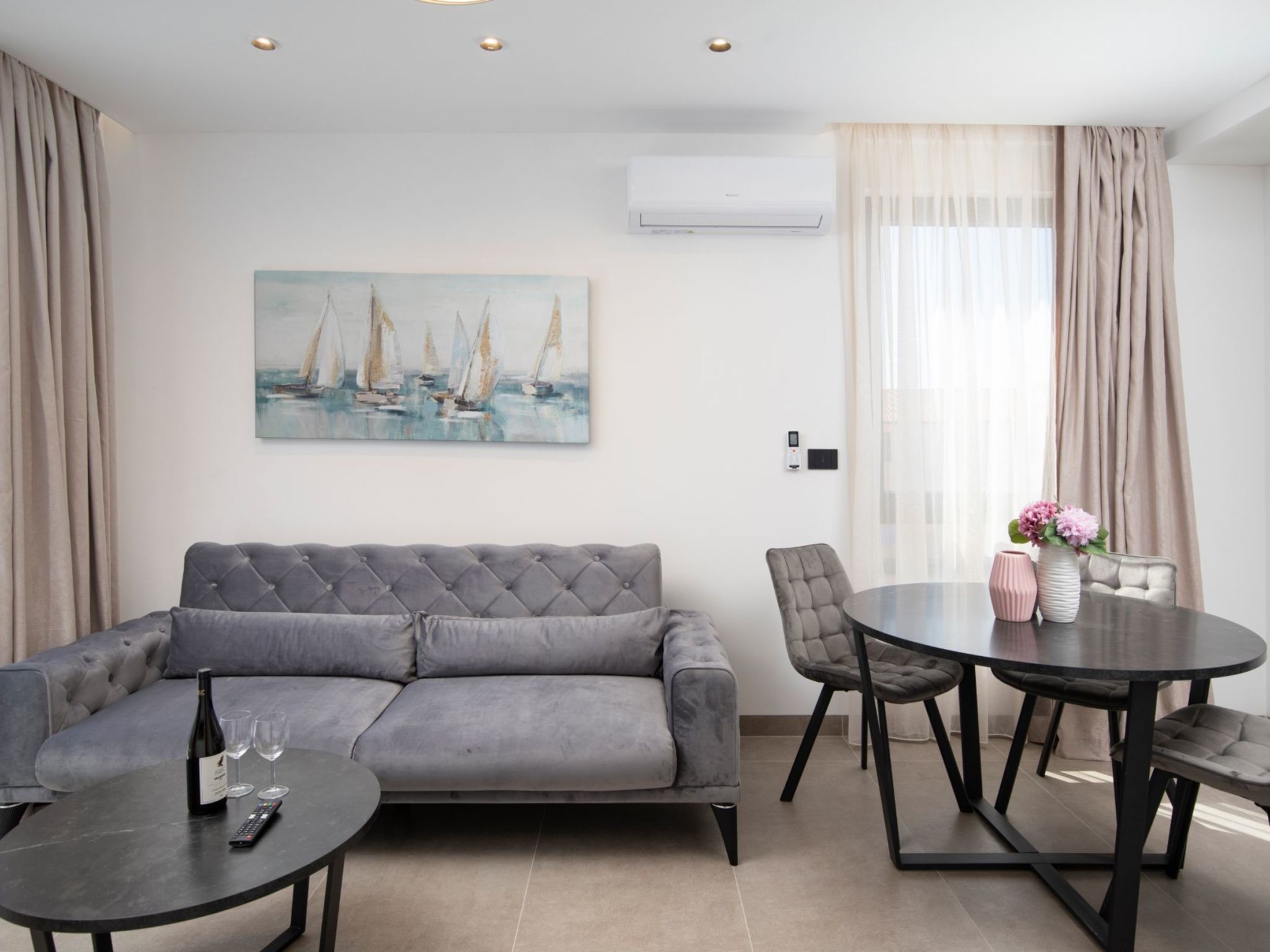 Photo of Amore Bijeca - B4