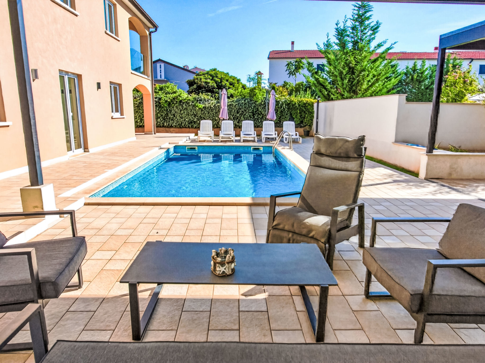 Photo of "Suzy" mit privatem Pool