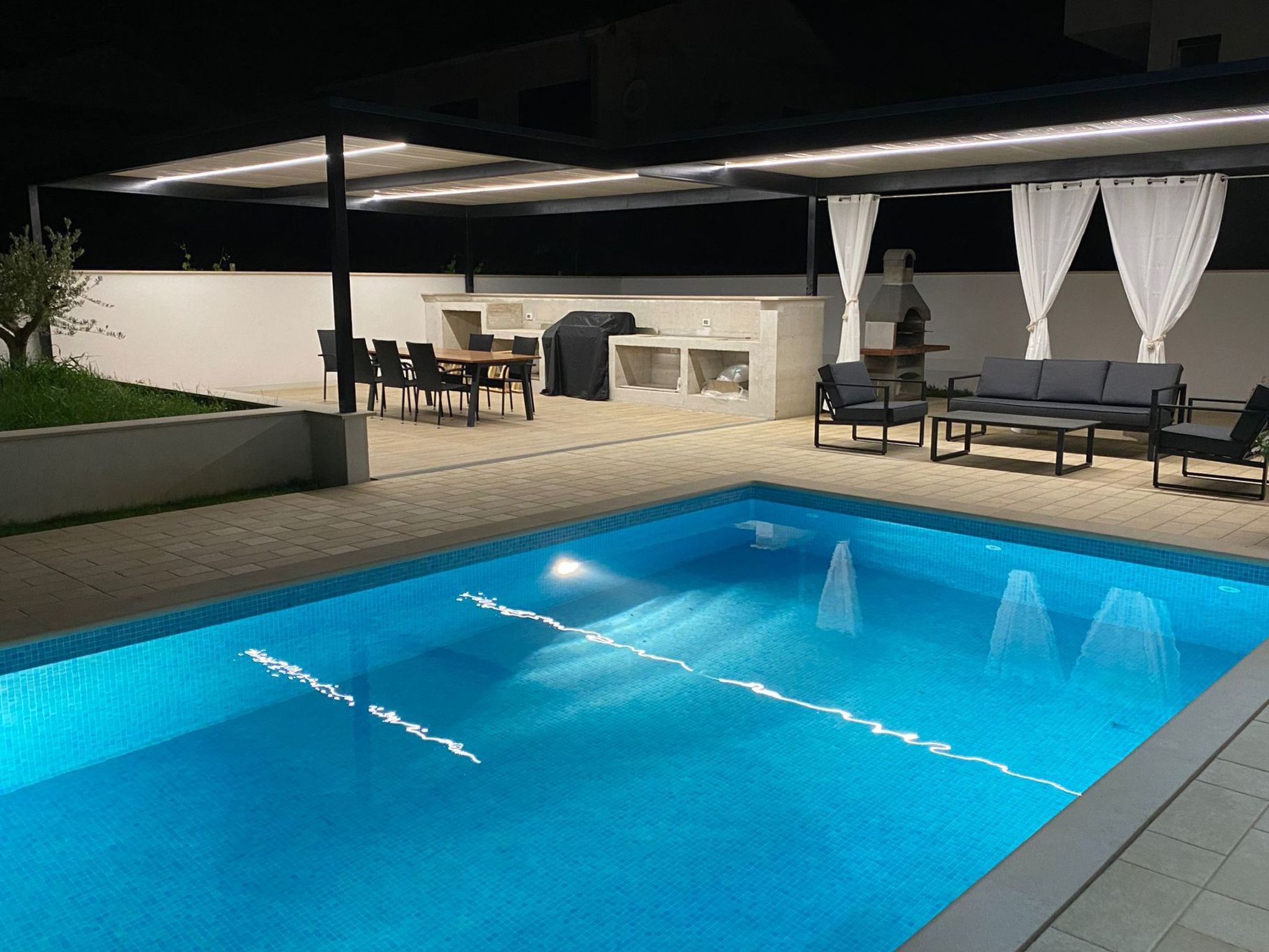 Photo of "Suzy" mit privatem Pool