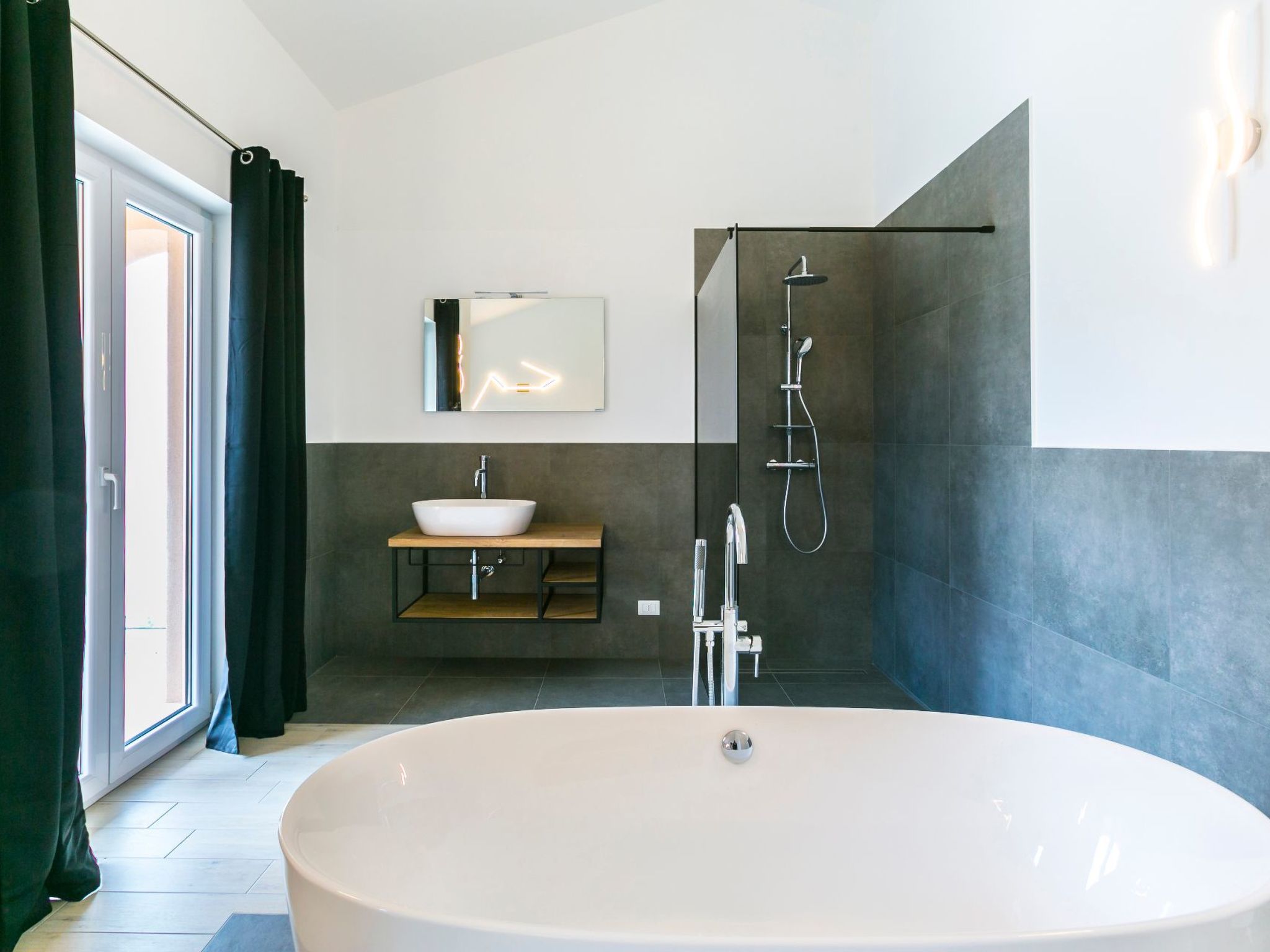 Photo of "Suzy" mit privatem Pool