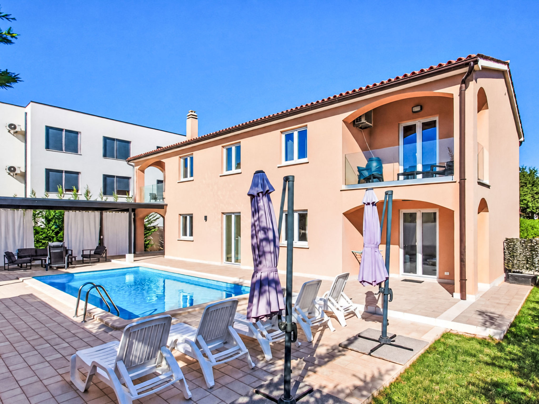 Photo of "Suzy" mit privatem Pool