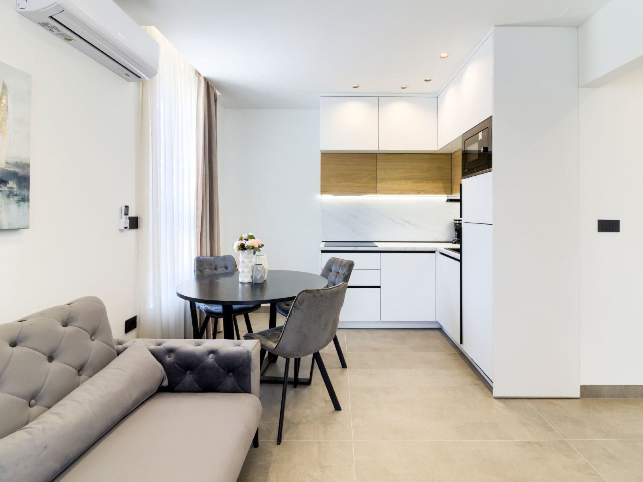 Photo of "Amore Bijeca - B1"