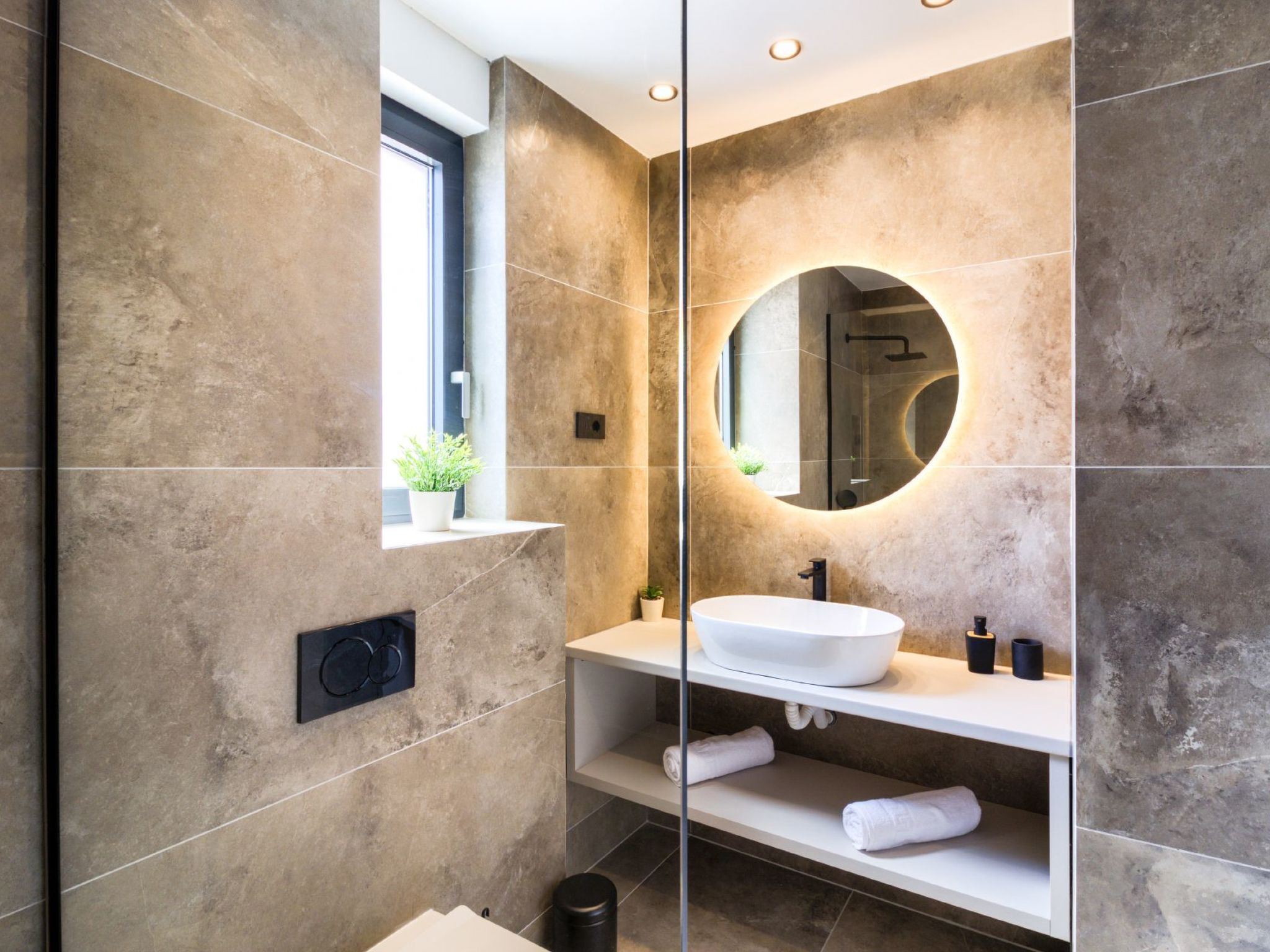 Photo of "Amore Bijeca - B1"