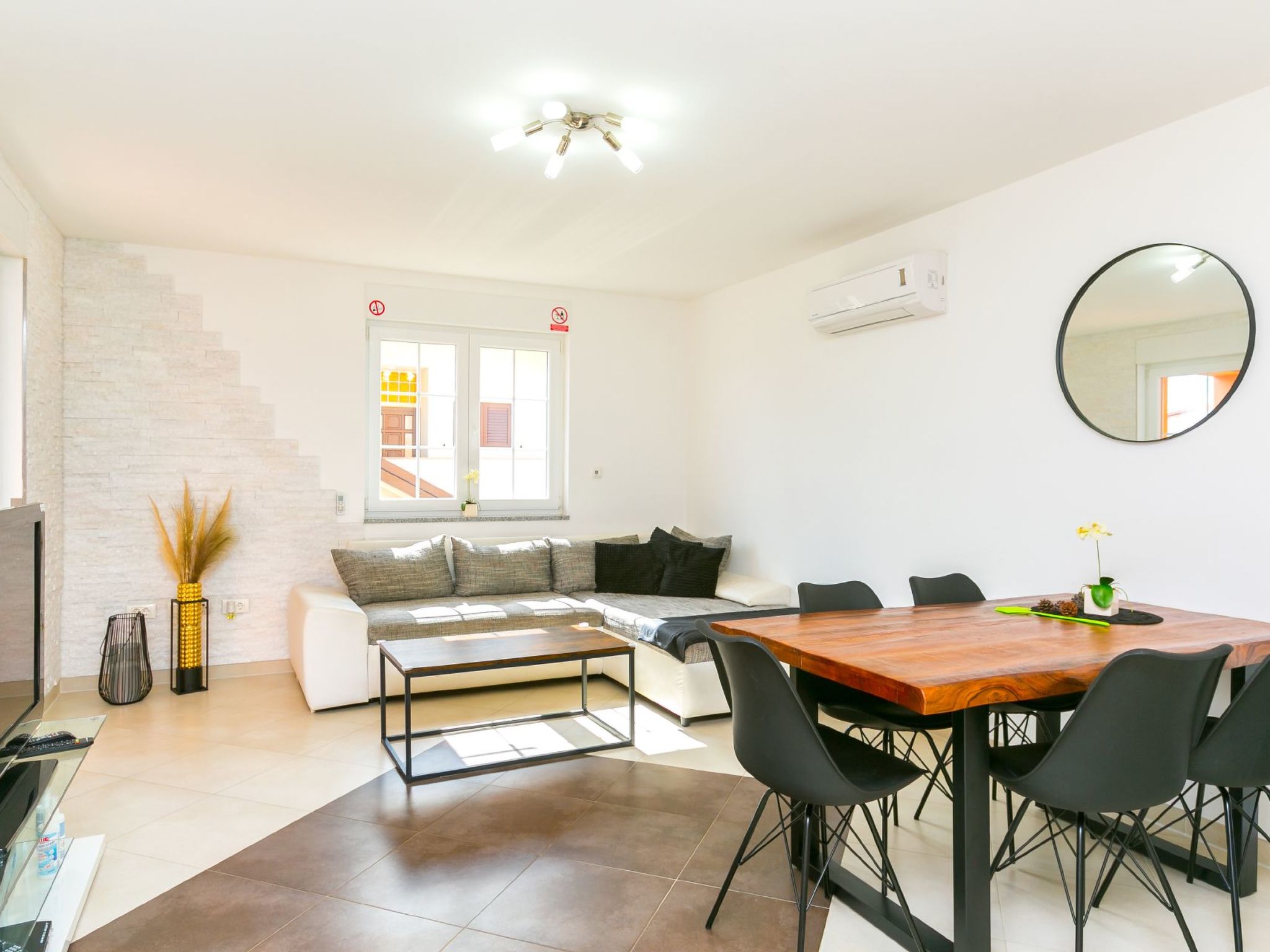 "Borka Regi" mit Balkon Apartment in Medulin