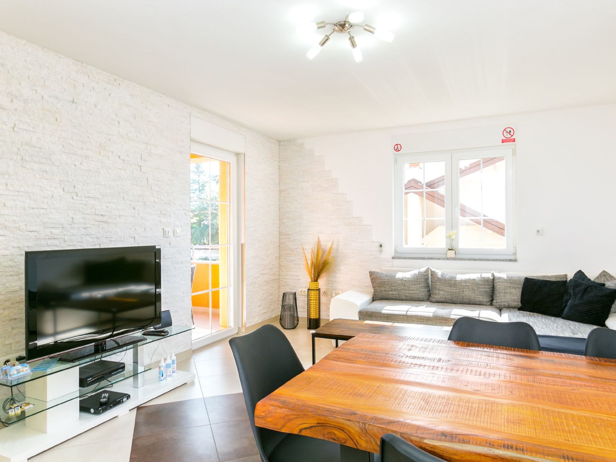 Photo of "Borka Regi" mit Balkon