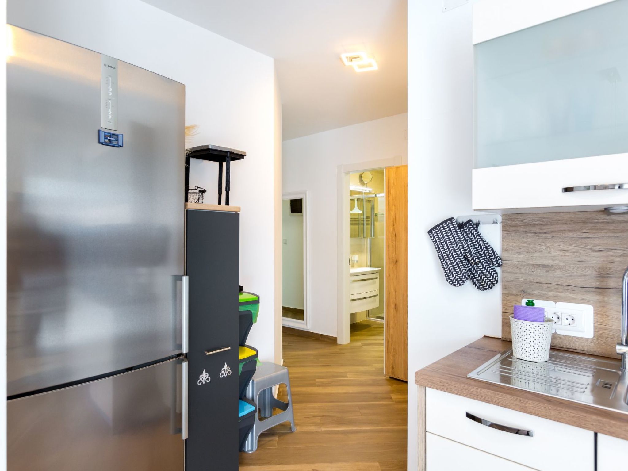 Photo of Modernes Apartment As Veliki mit Terrasse