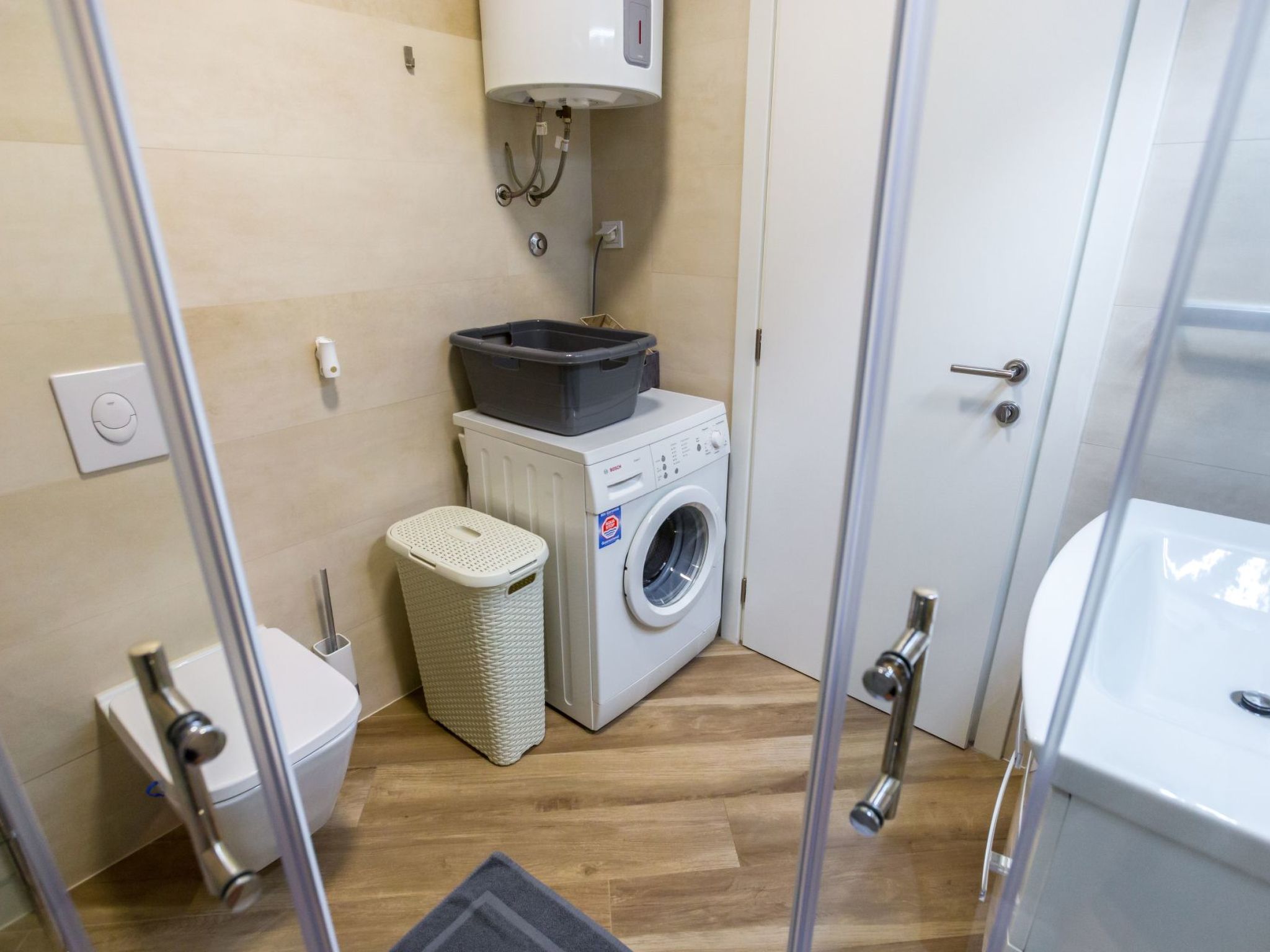 Photo of Modernes Apartment As Veliki mit Terrasse