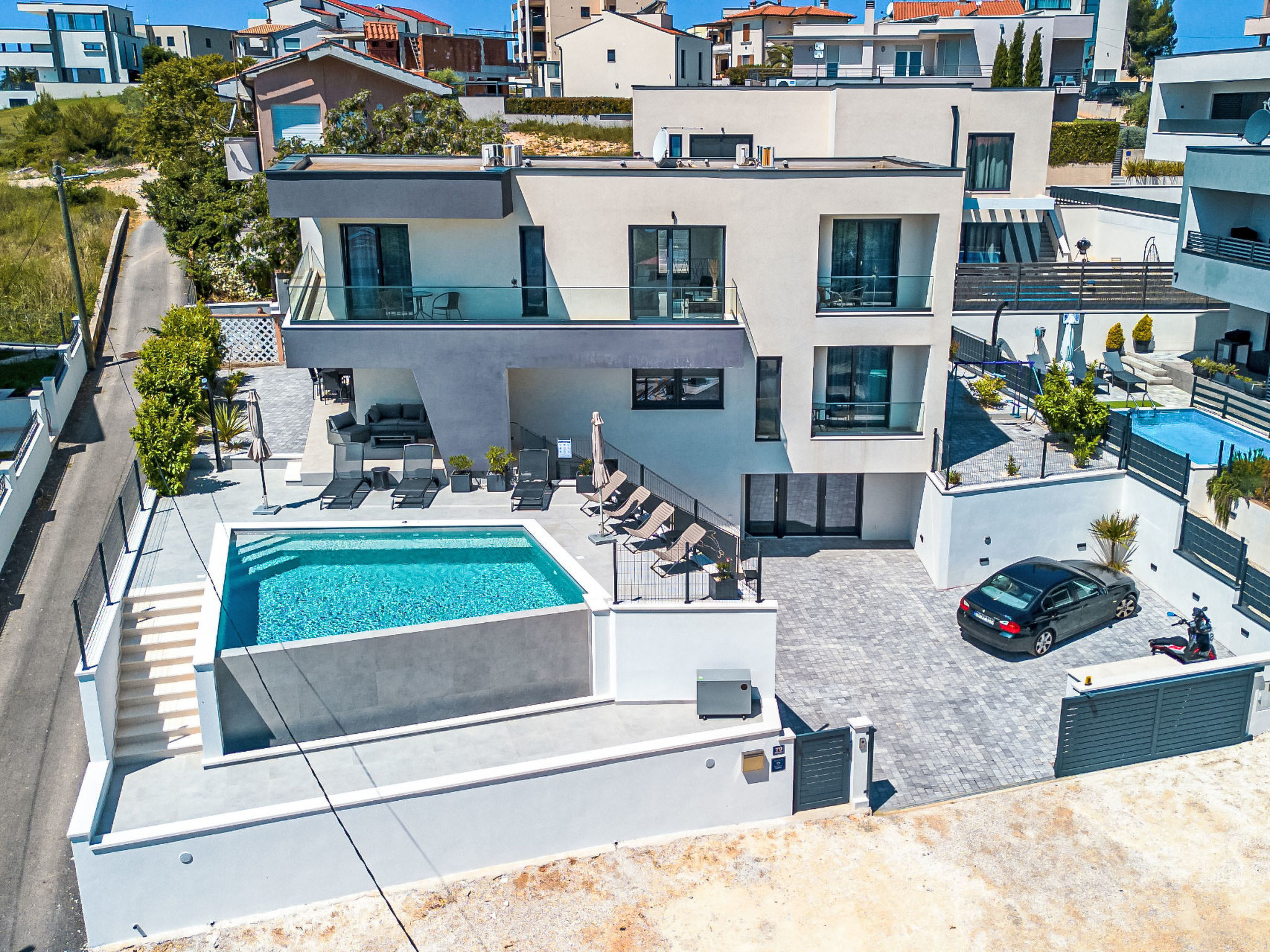 Villa Delfin mit Pool - Draußen