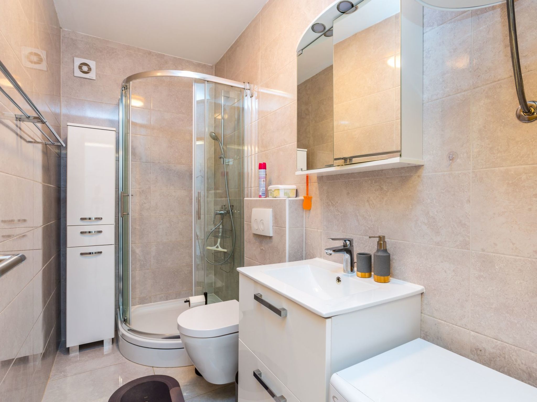 Photo of "Emira Mukalba" mit Terrasse