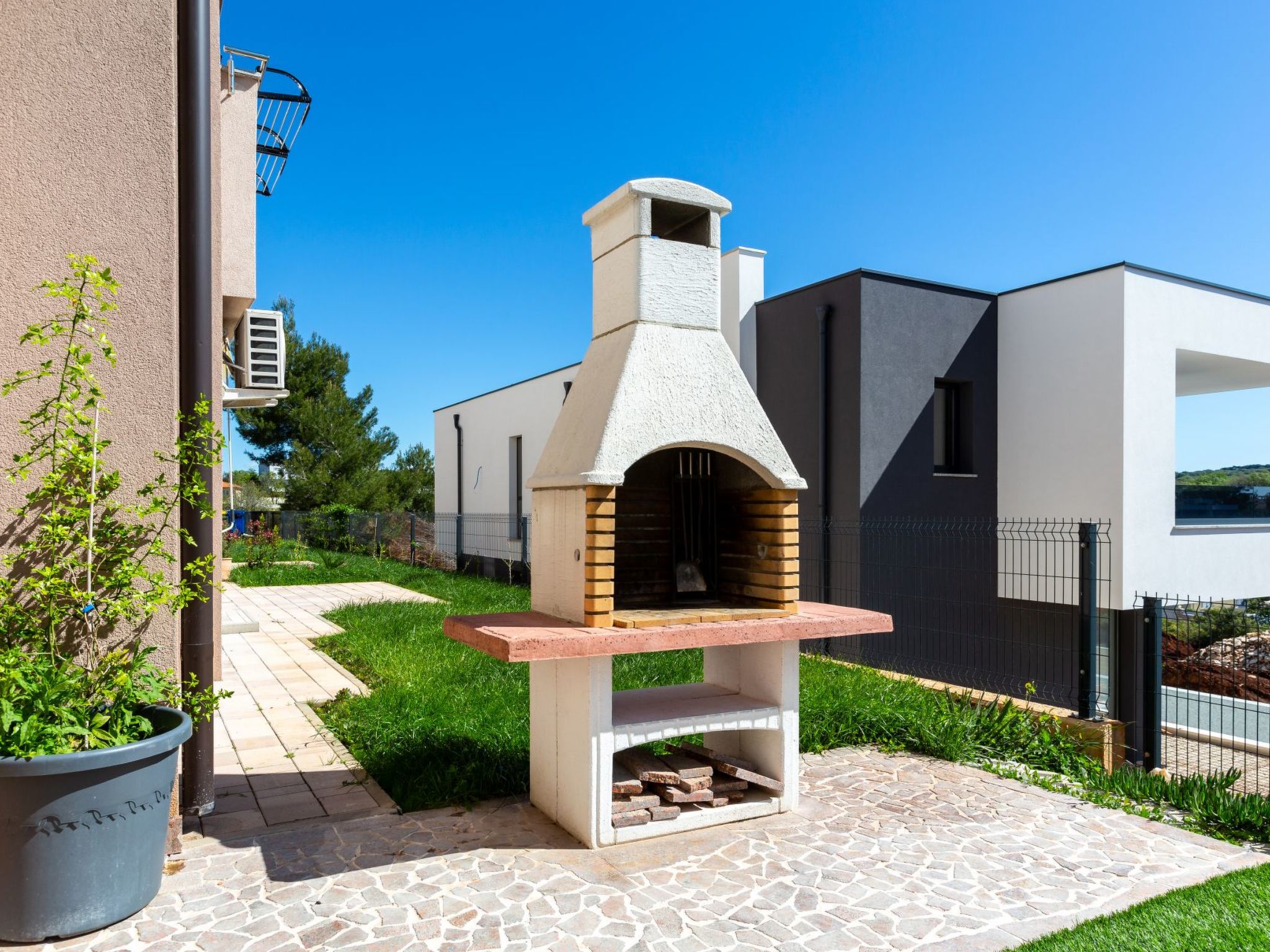 Photo of "Emira Mukalba" mit Terrasse