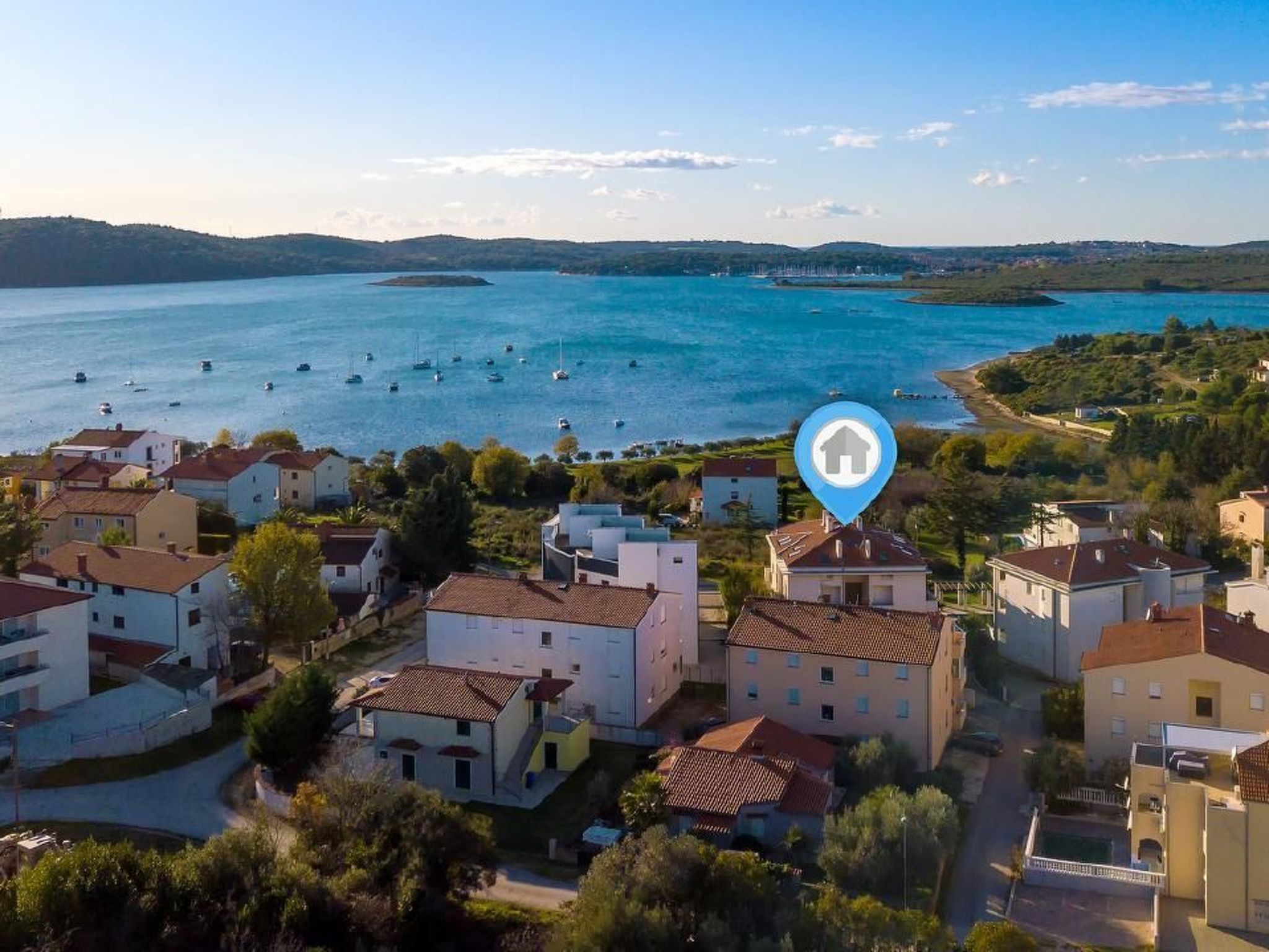 Für 6 Personen ca. 58 m&sup2; in Medulin, Istrien (Medulin und Umgebung)-Buiten