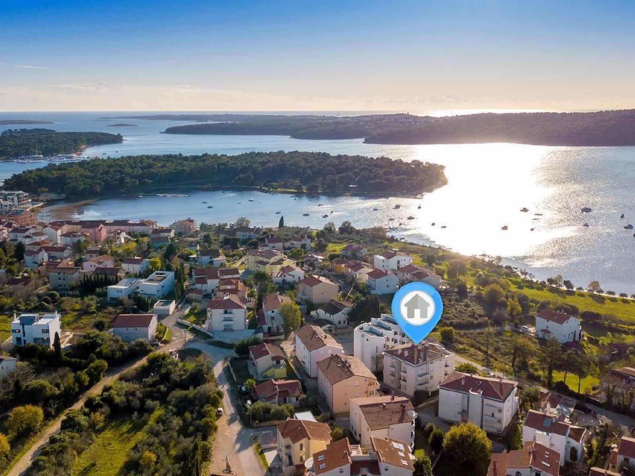 Für 6 Personen ca. 58 m&sup2; in Medulin, Istrien (Medulin und Umgebung)-Buiten