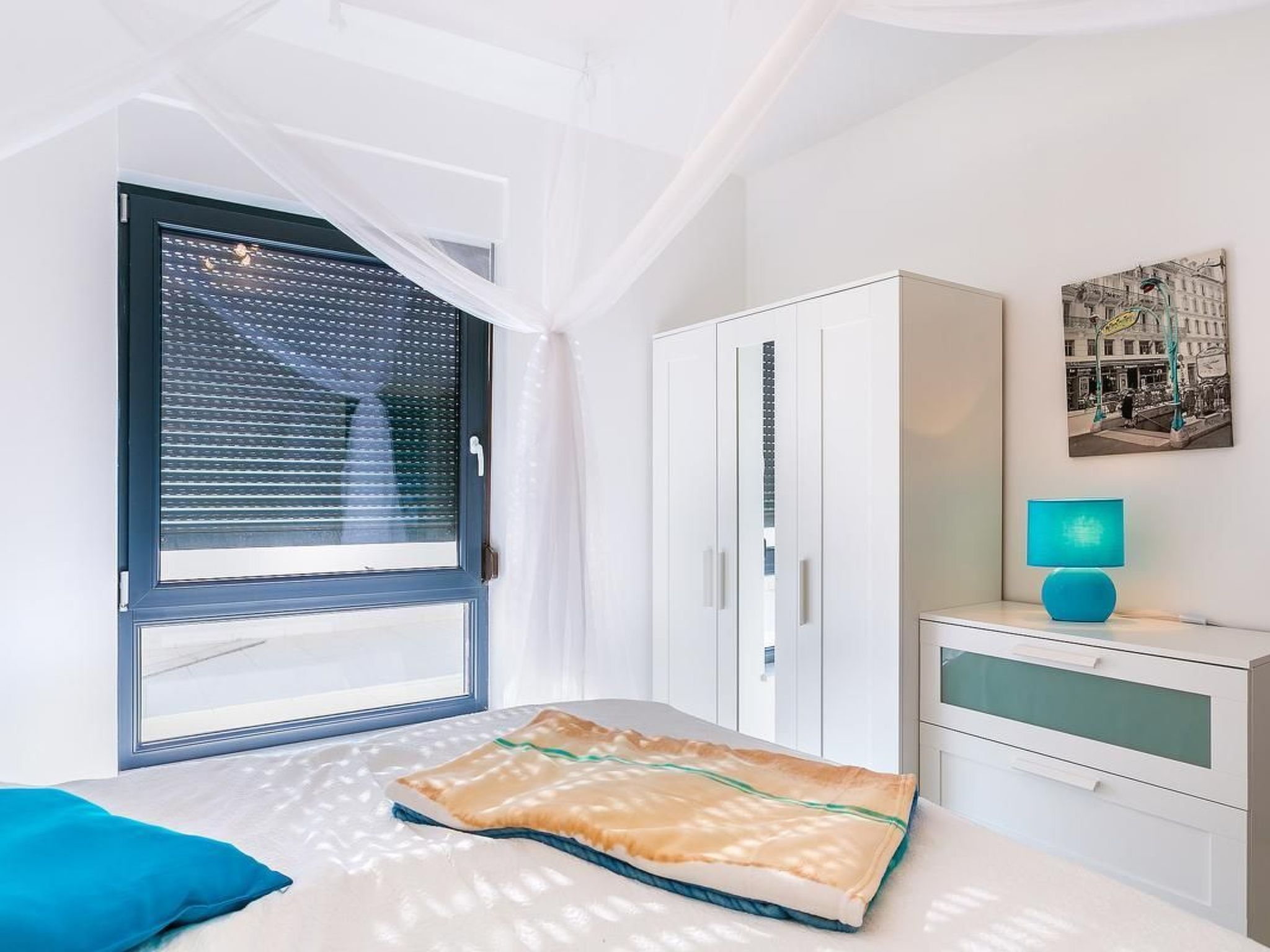 für 4 Personen ca. 80m, in Medulin