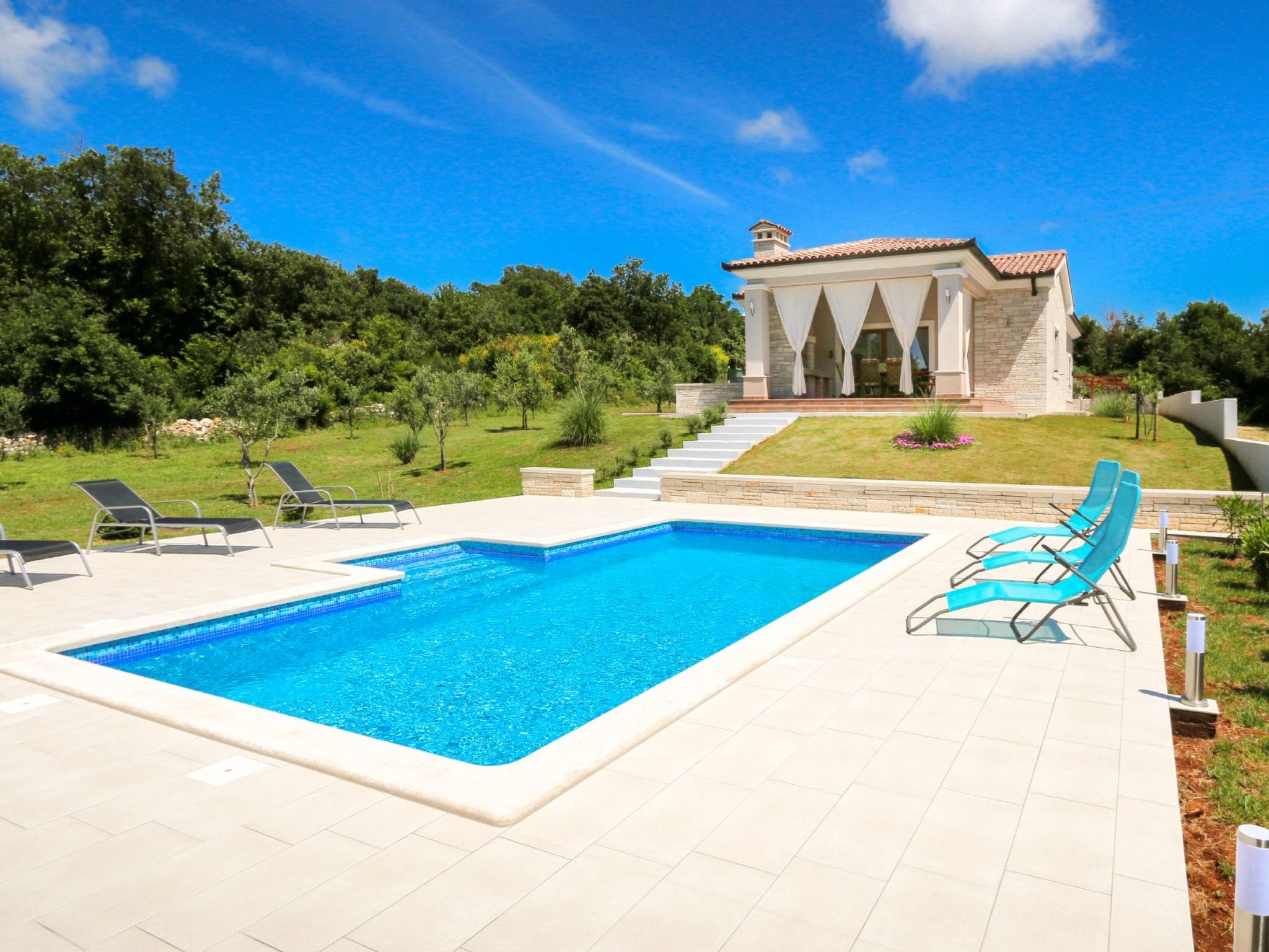 Villa "Tara" mit privatem Pool