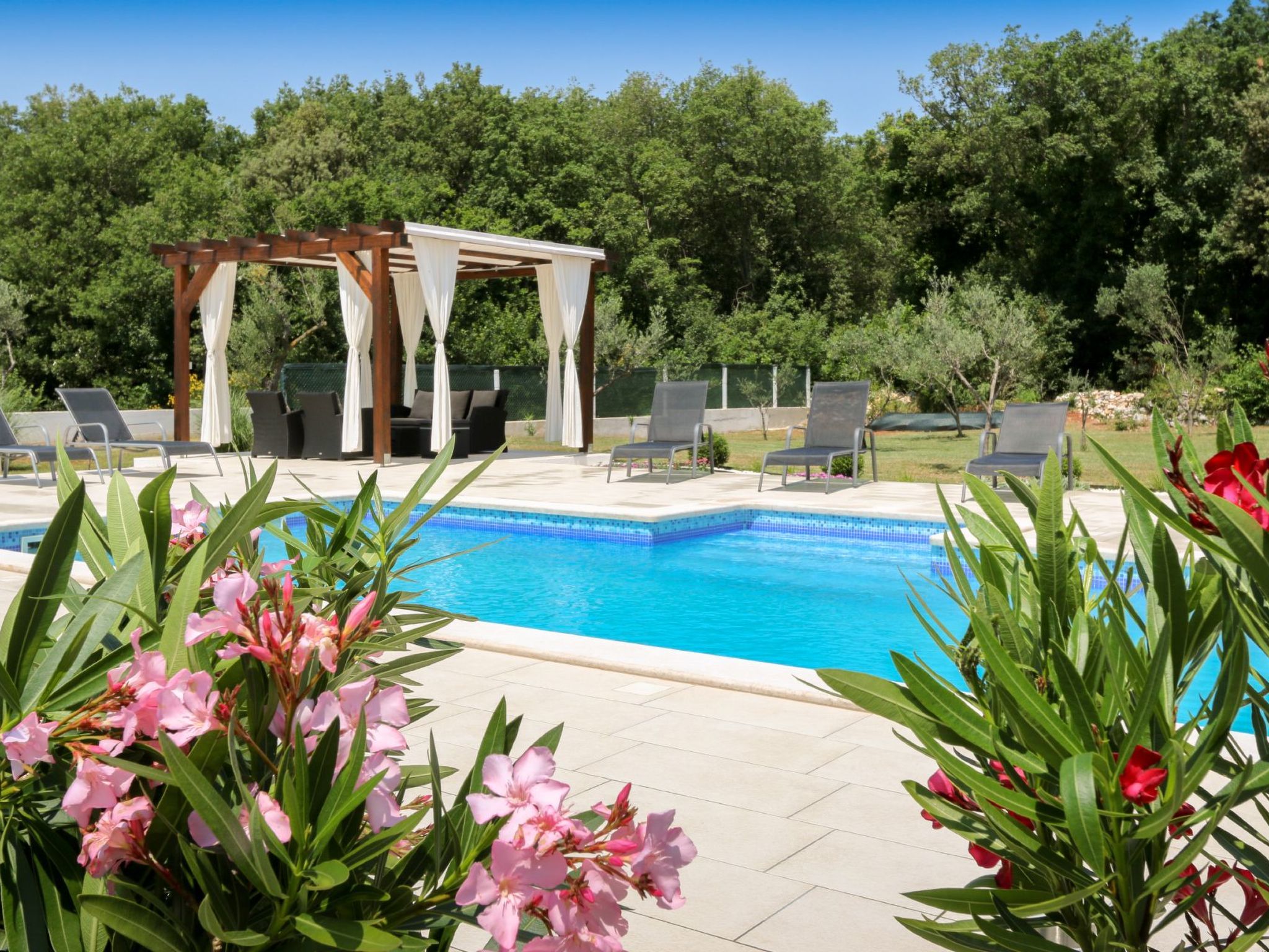 Villa "Tara" mit privatem Pool