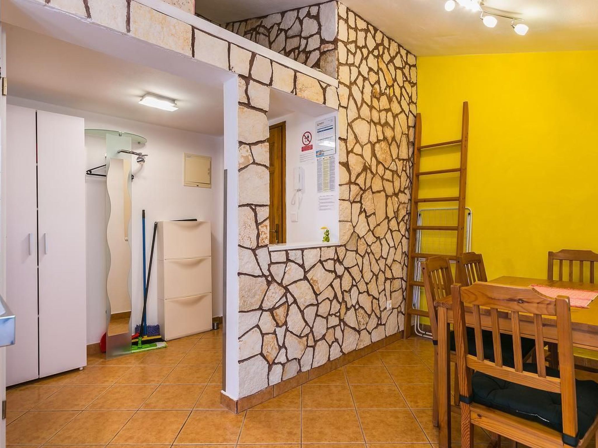 Photo of "Borka Kapovica" mit Balkon