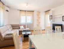 Wohnung "Dragan" mit Balkon