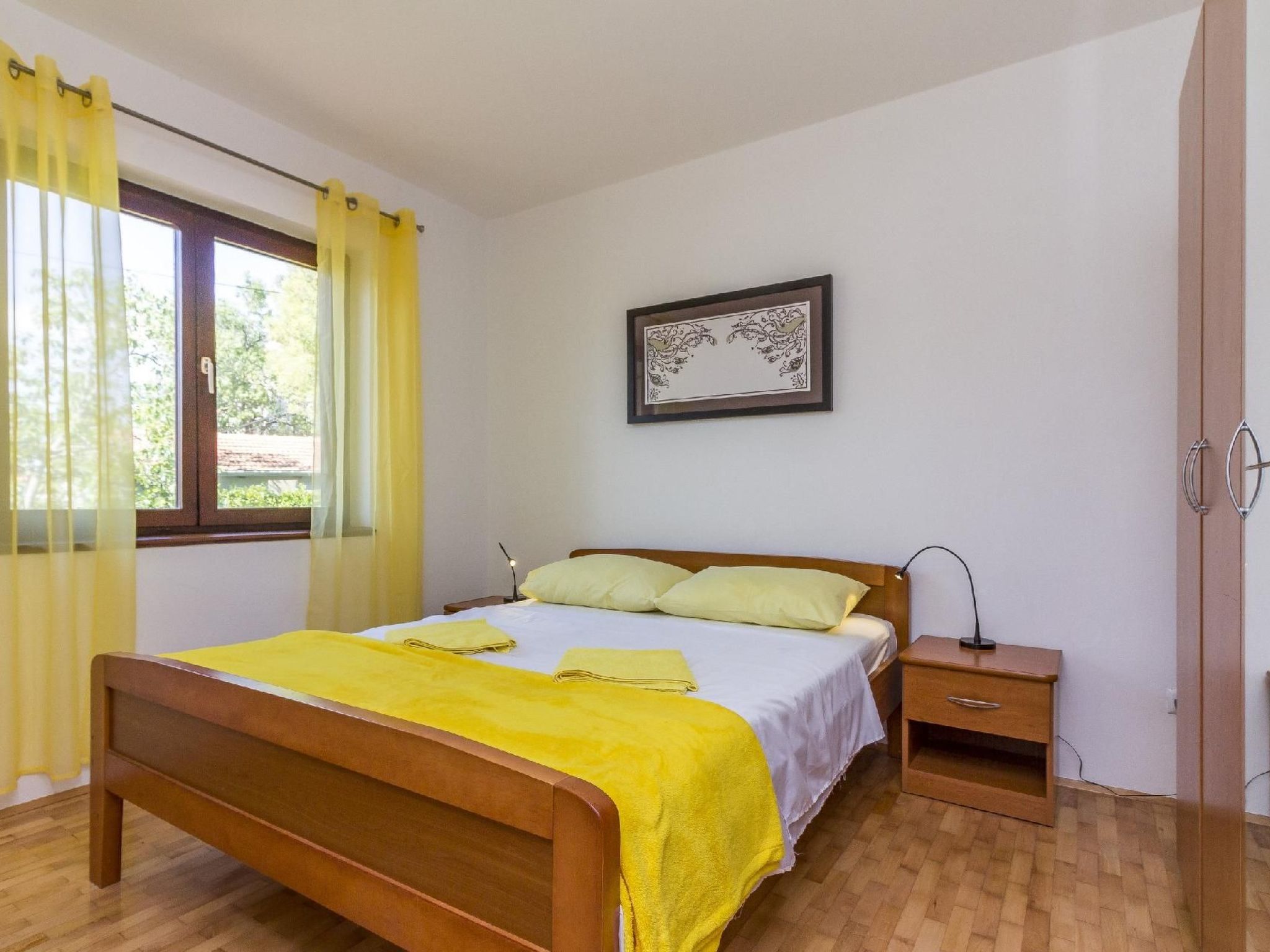 Villa mit Garten, Grill und Terrasse-Binnen