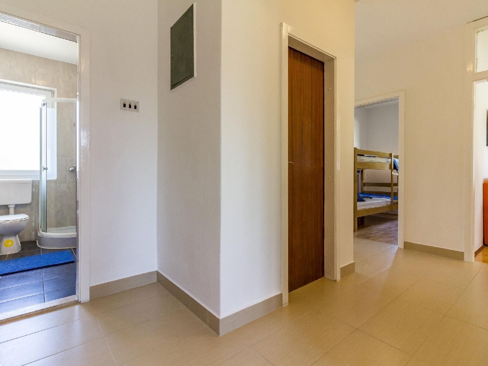 Villa mit Garten, Grill und Terrasse-Binnen