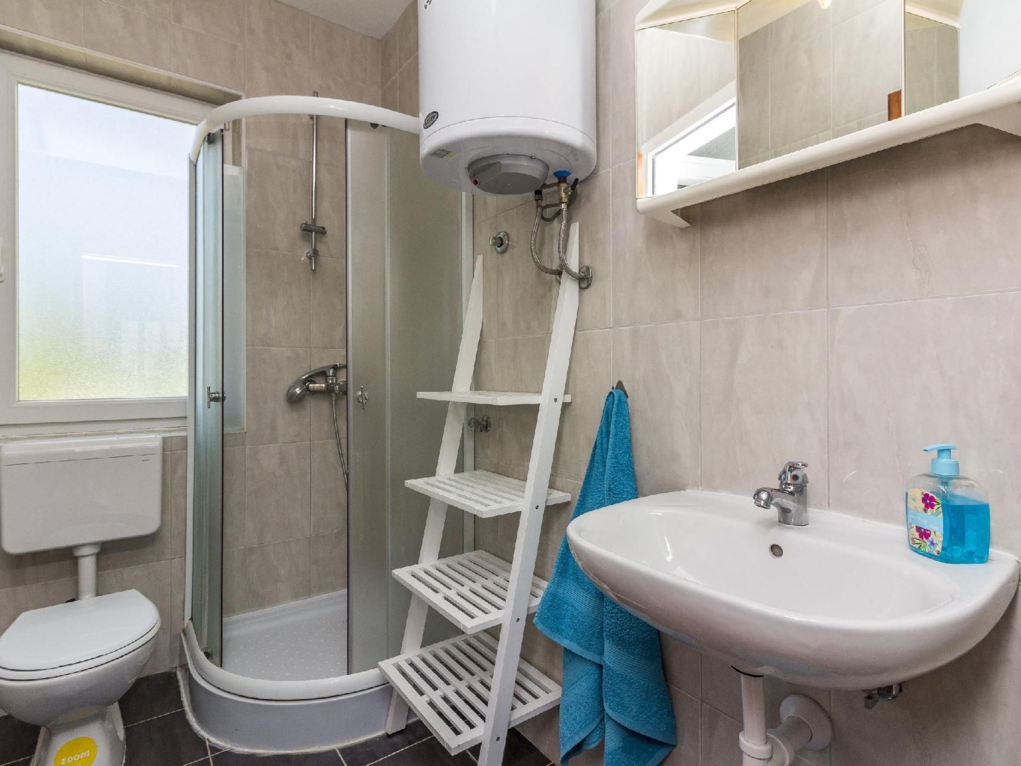 Villa mit Garten, Grill und Terrasse-Binnen