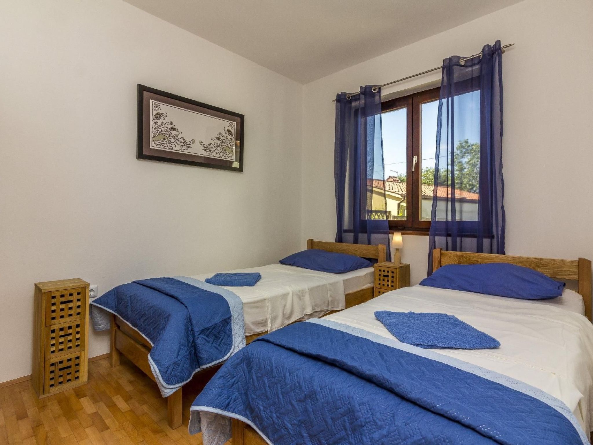 Villa mit Garten, Grill und Terrasse-Binnen