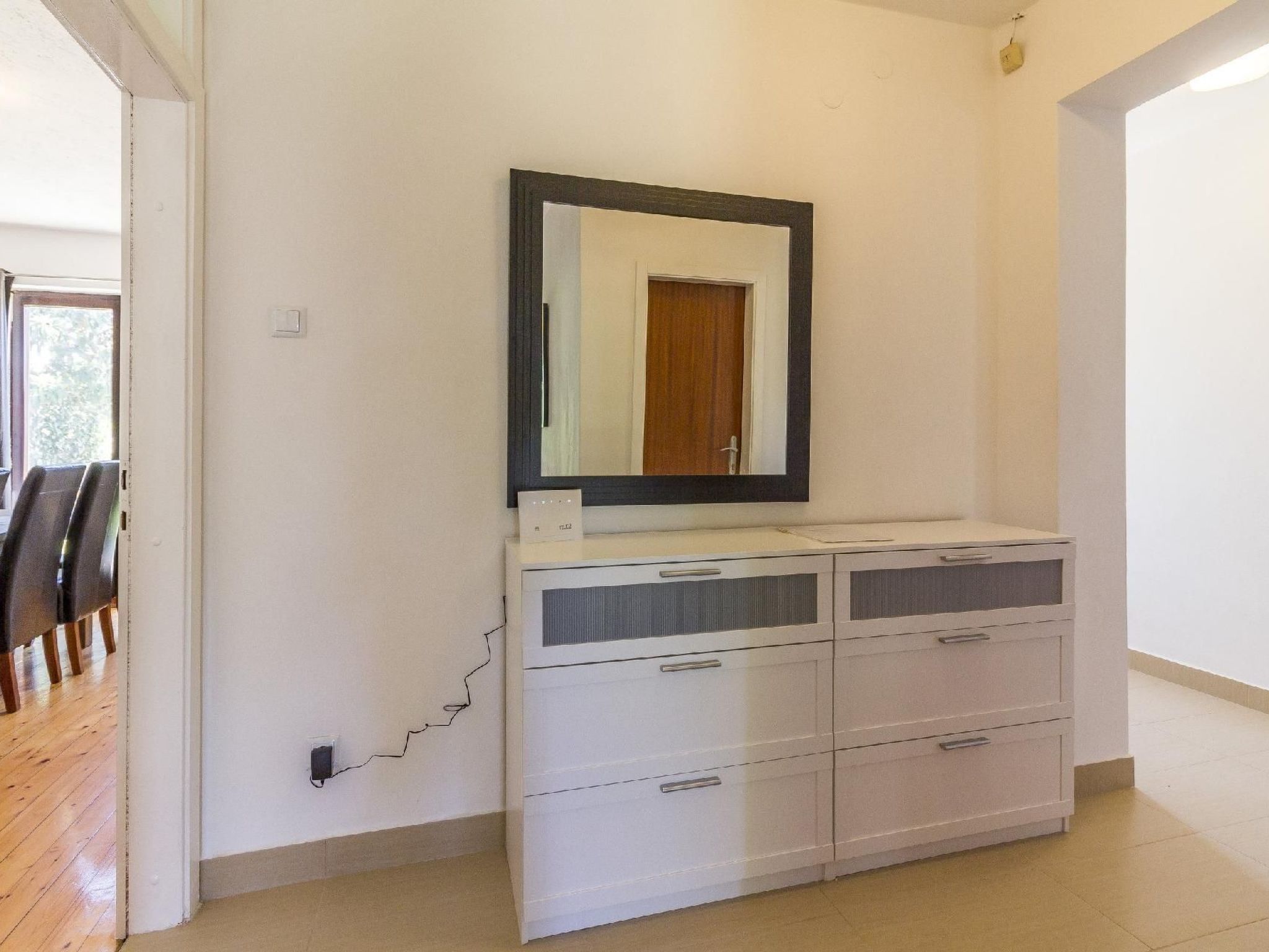 Villa mit Garten, Grill und Terrasse-Binnen