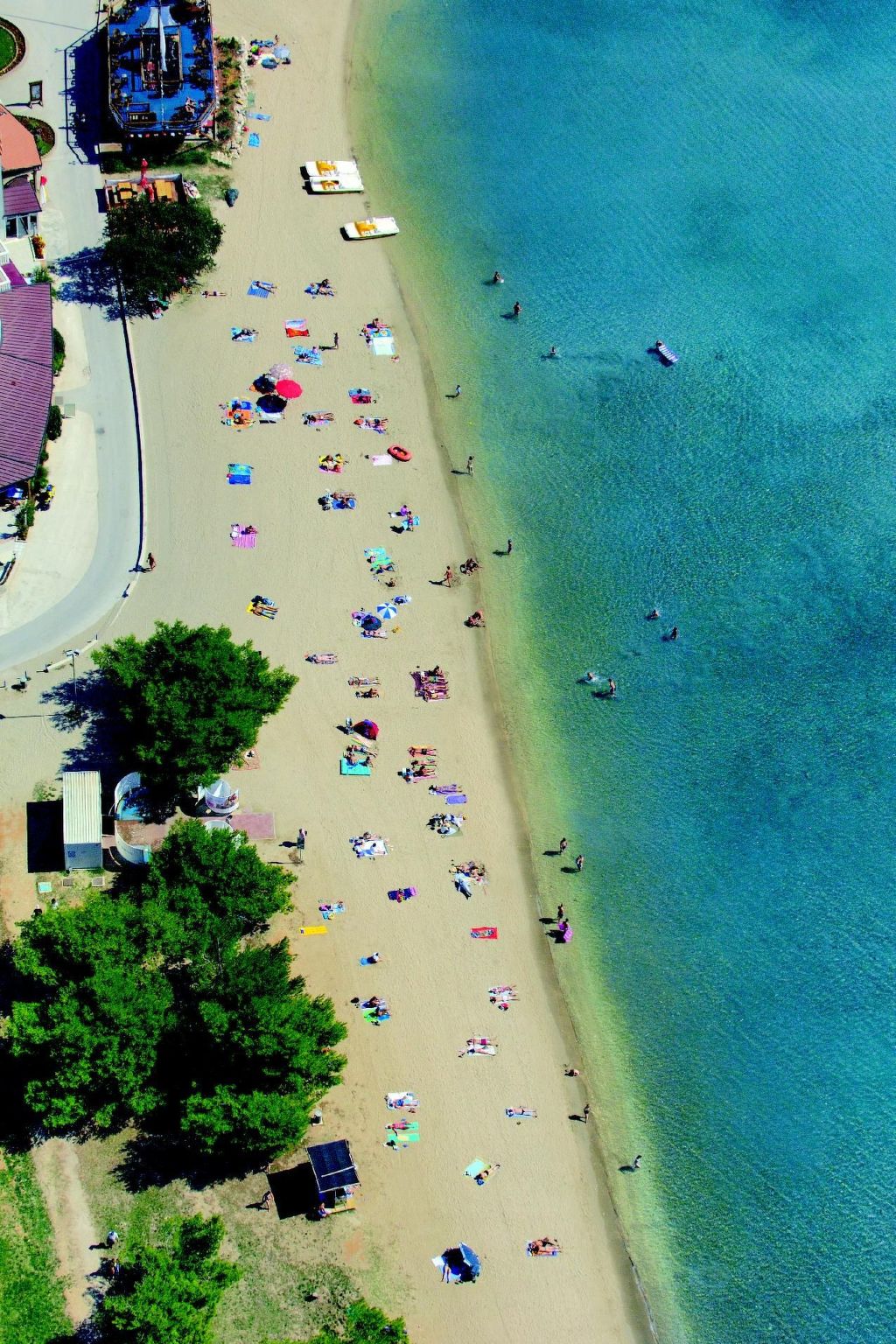 Villa mit Garten, Grill und Terrasse-Binnen