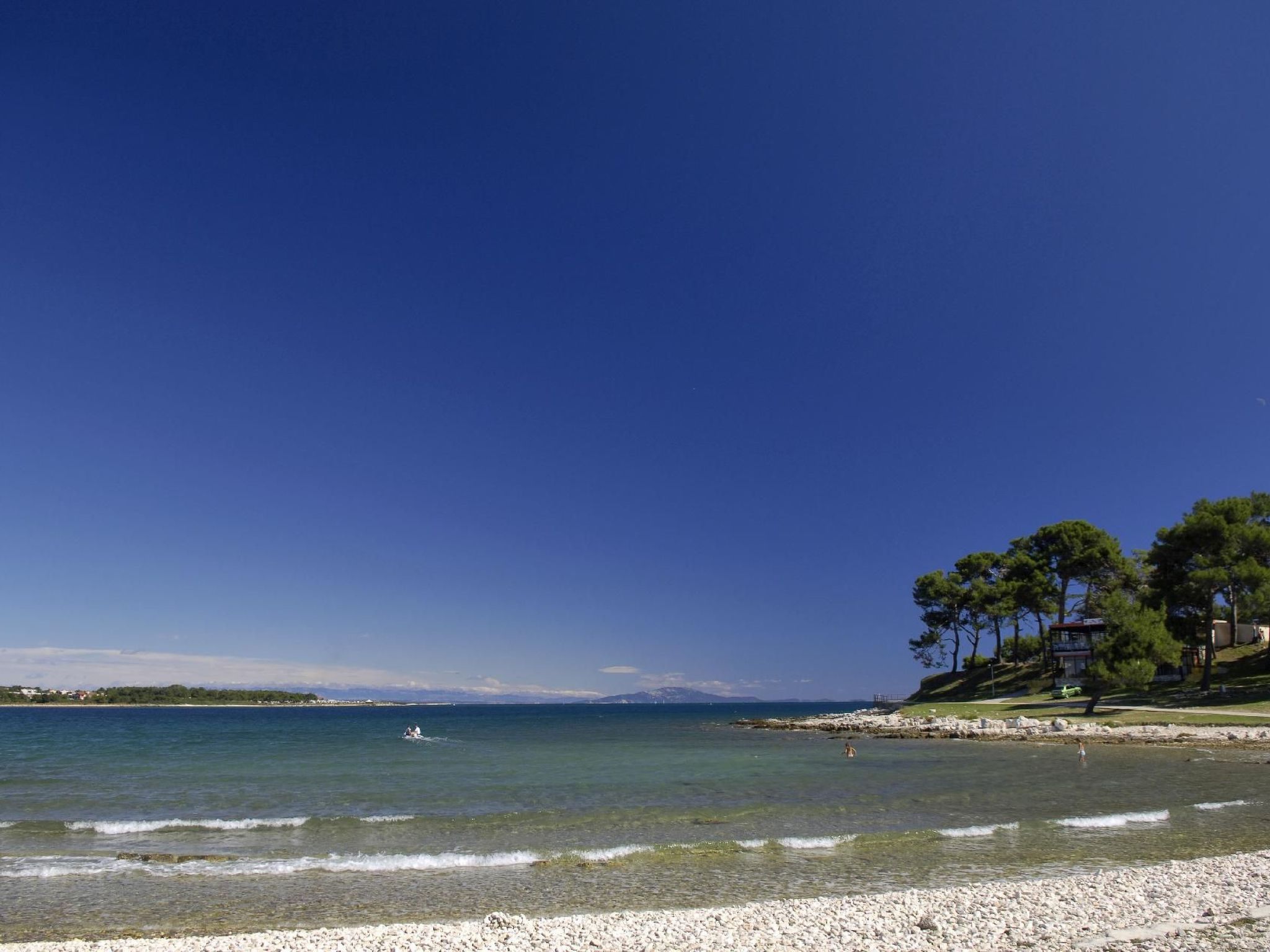 Villa mit Garten, Grill und Terrasse-Binnen