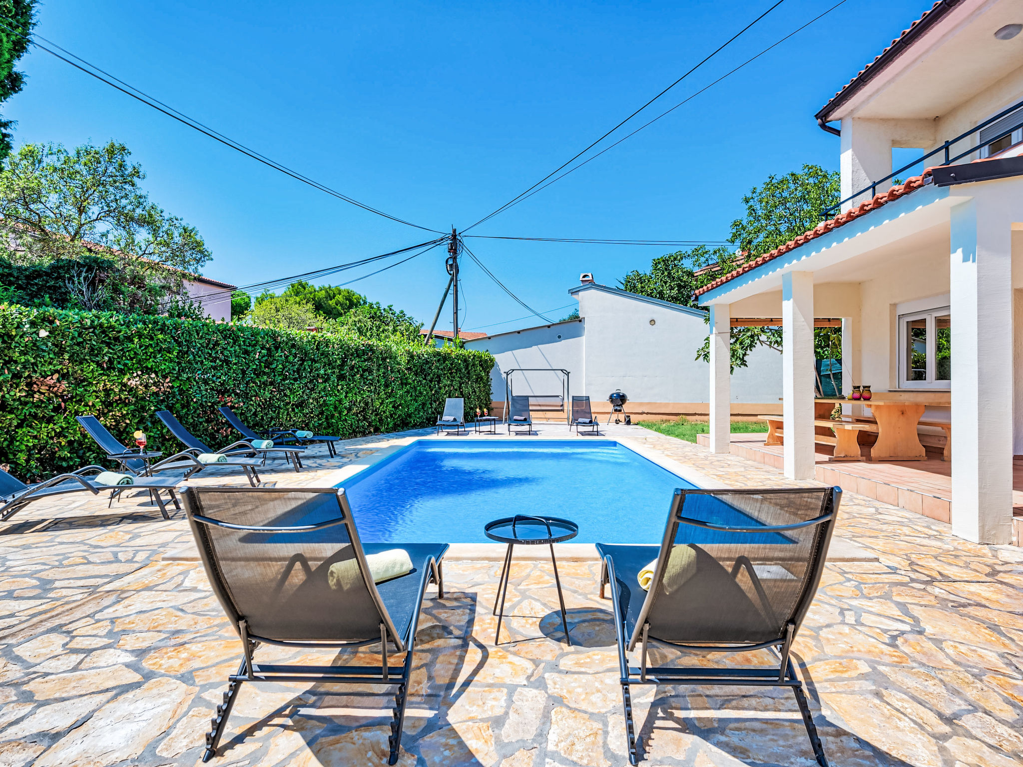 Photo of Villa mit Garten, Grill und Terrasse