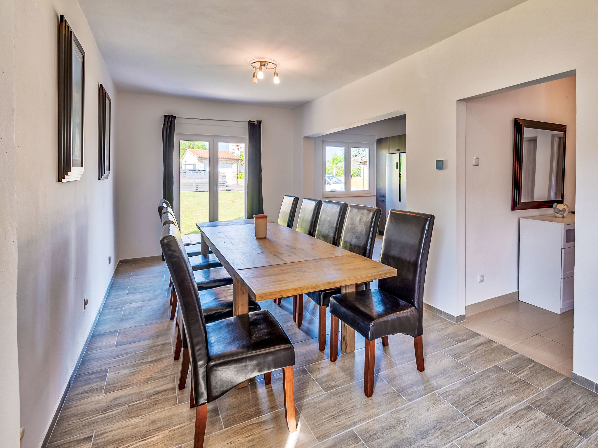 Photo of Villa mit Garten, Grill und Terrasse