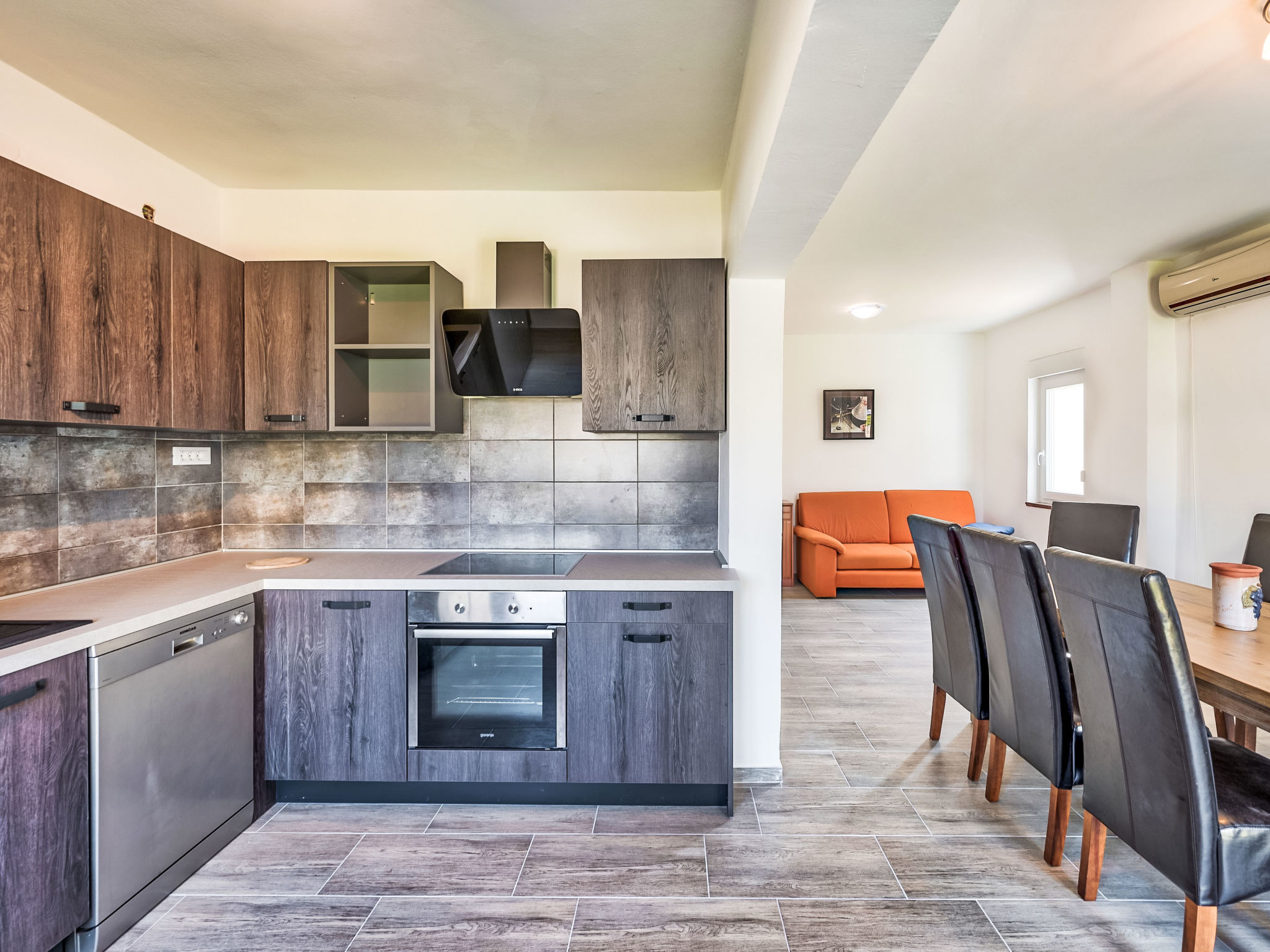 Photo of Villa mit Garten, Grill und Terrasse