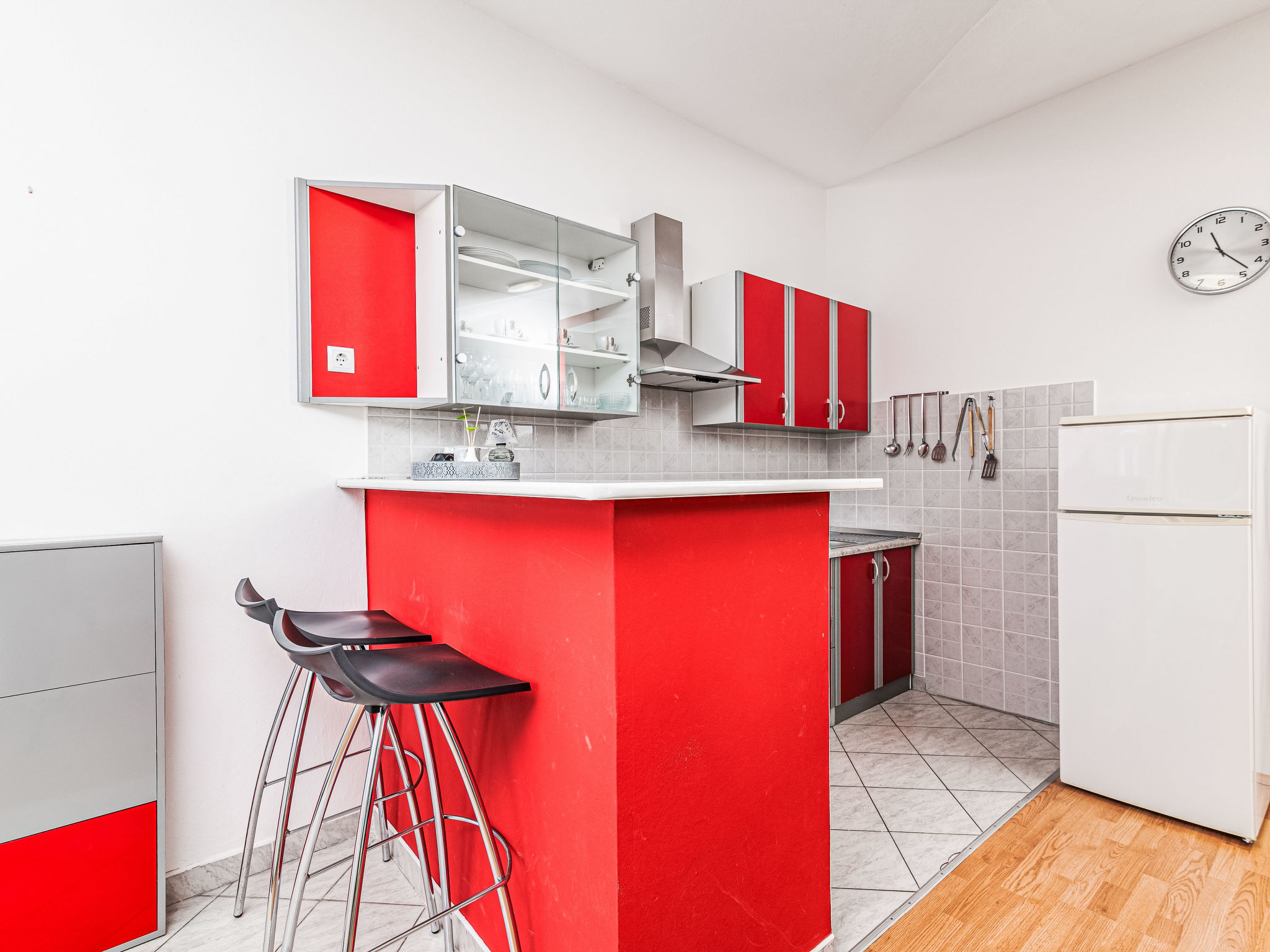 Photo of Ema Red mit Parkplatz, Terrasse und Grillmöglic