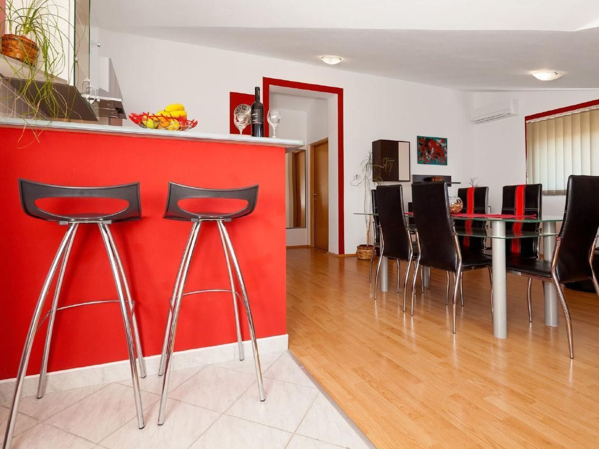 Moderne Ferienwohnung mit jacuzzi-Binnen