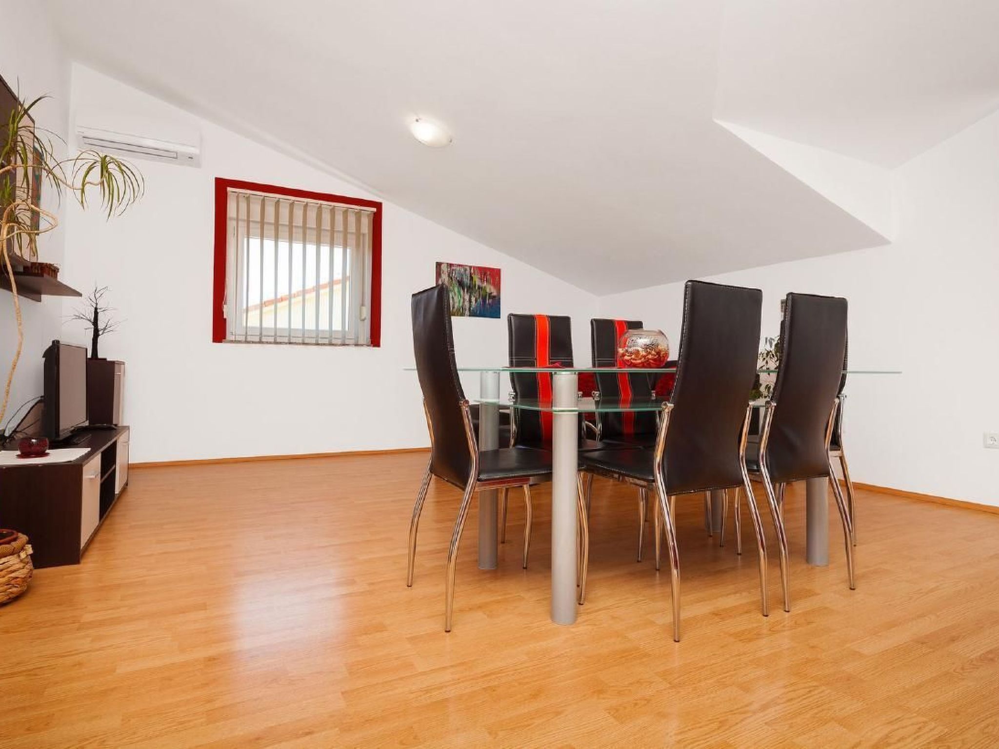 Moderne Ferienwohnung mit jacuzzi-Binnen