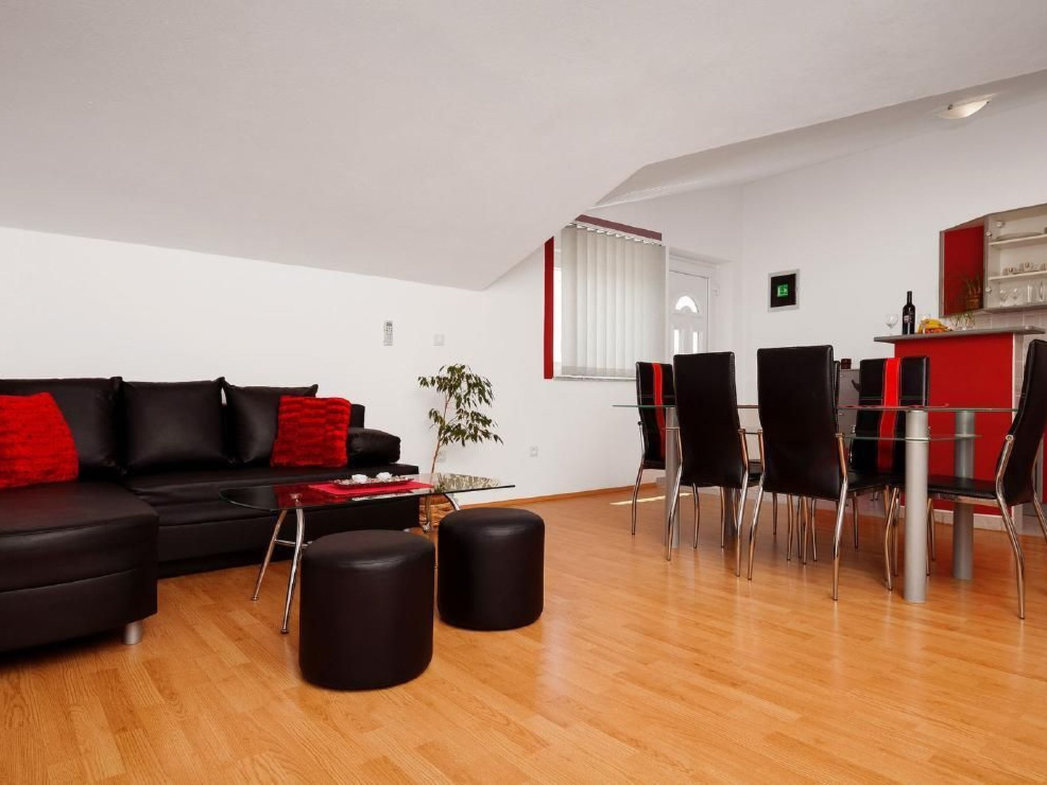 Moderne Ferienwohnung mit jacuzzi-Binnen