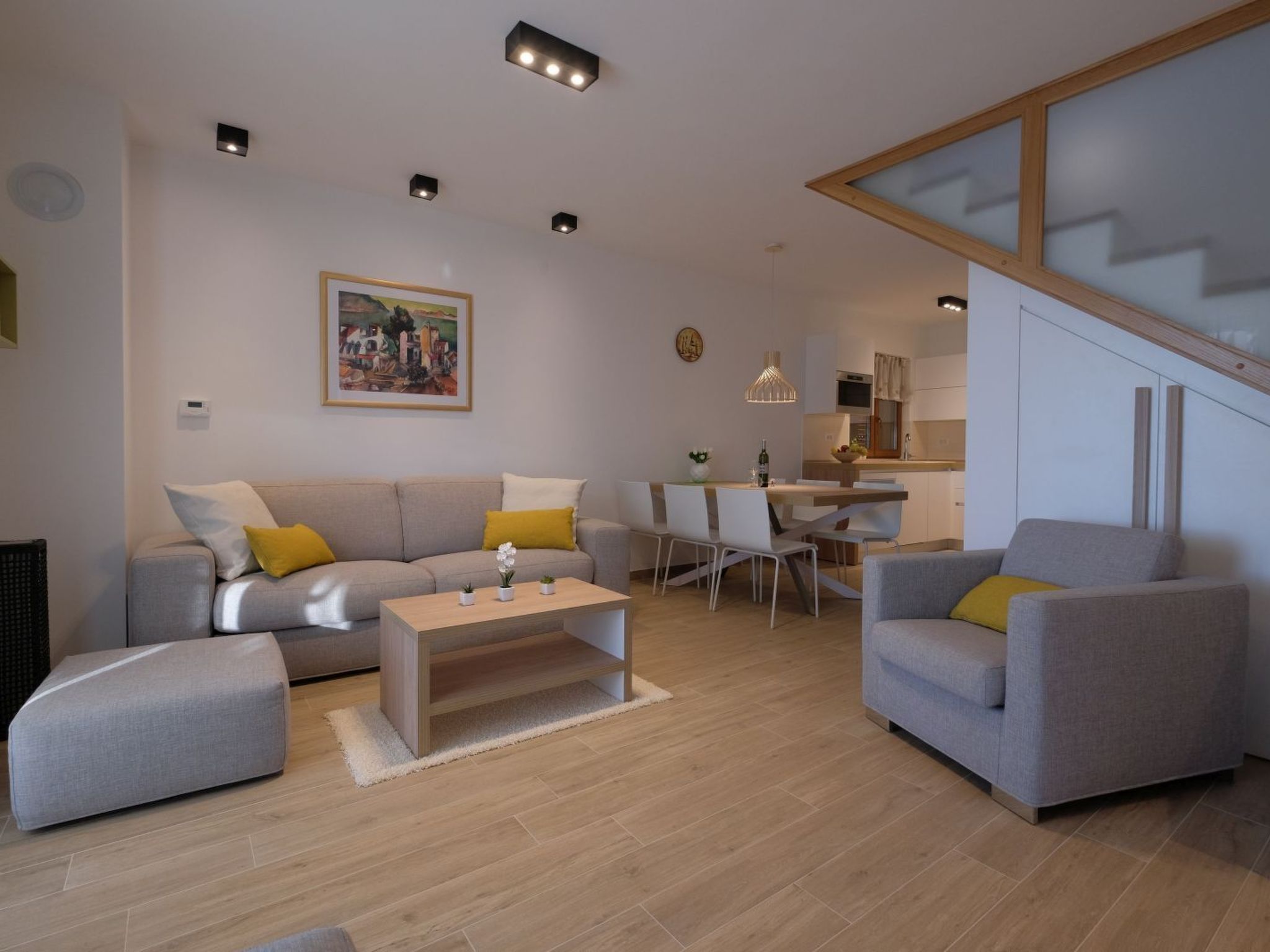 Nettes Ferienhaus in Pomer mit Privatem Pool-Drinnen