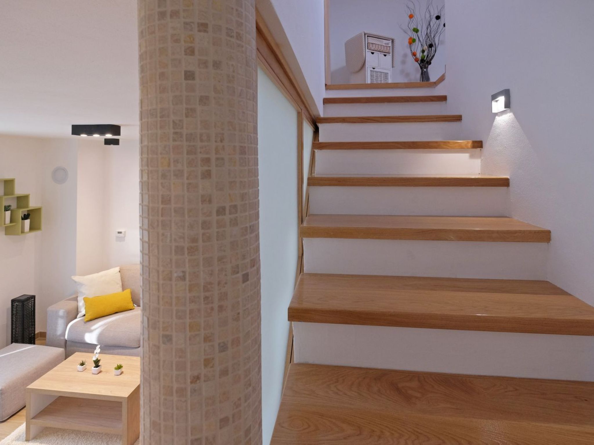 Nettes Ferienhaus in Pomer mit Privatem Pool-Drinnen