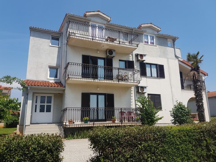 Appartement aan zee in het centrum van Medulin · 50 m² in Medulin