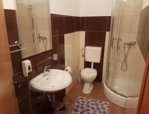 Moderne vakantiewoning op 150 meter van zee in Medulin, Istrië - thumbnail 2