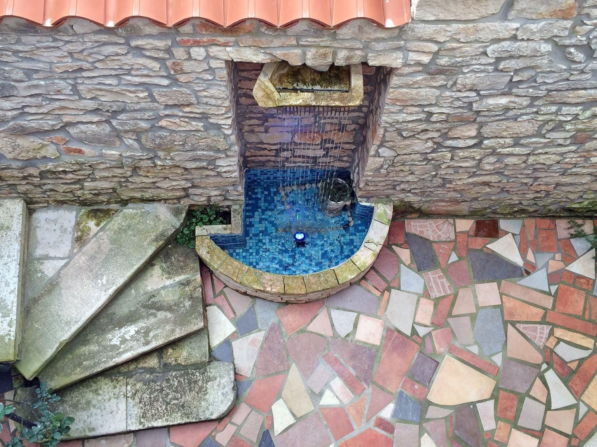 'Filira Medulin' mit Blick auf das Wasser-Image-tags.info