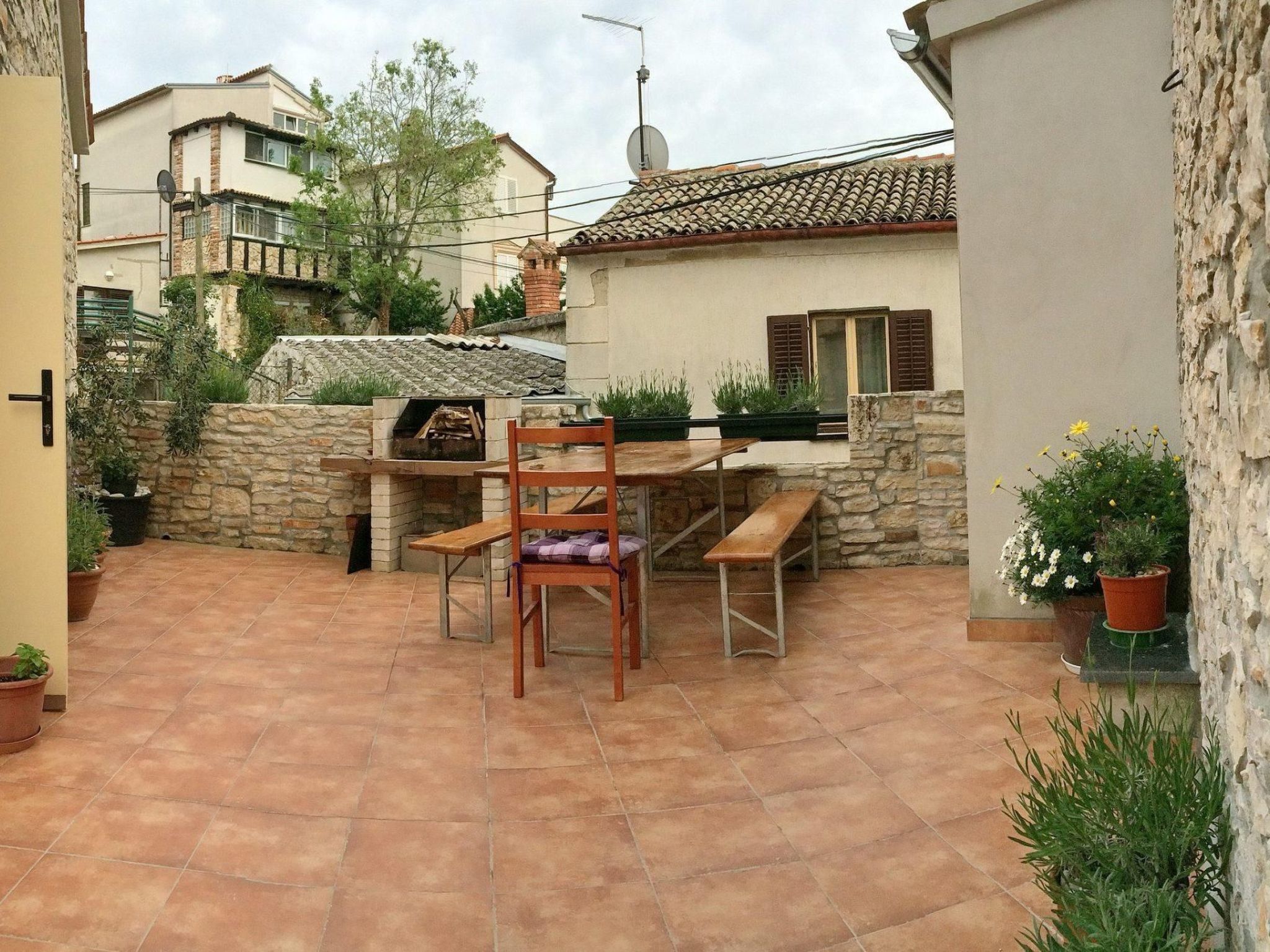 'Filira Medulin' mit Blick auf das Wasser-Image-tags.info