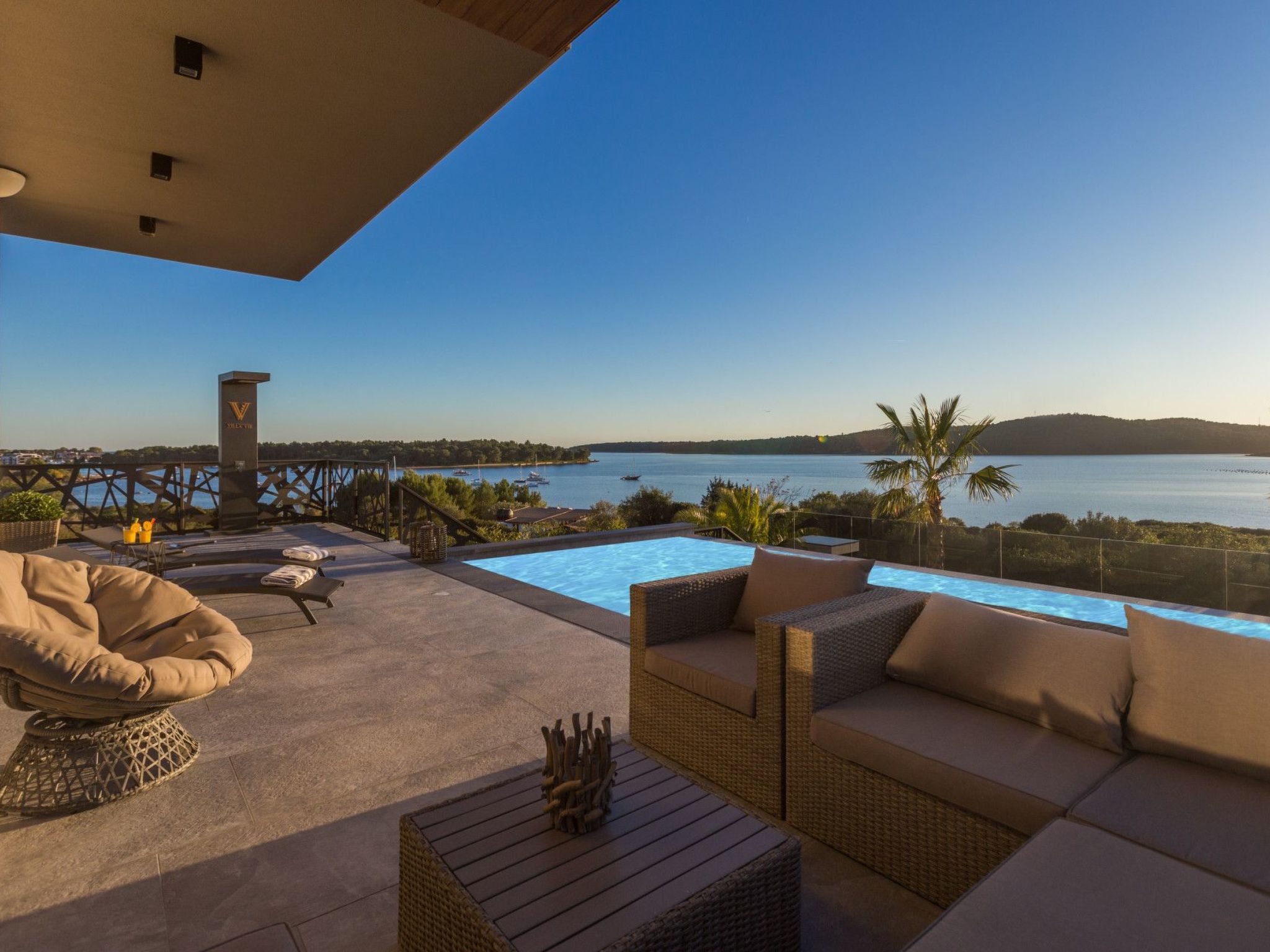 Vakantiehuis met privé zwembad in Medulin (Kroatië) voor 10 personen